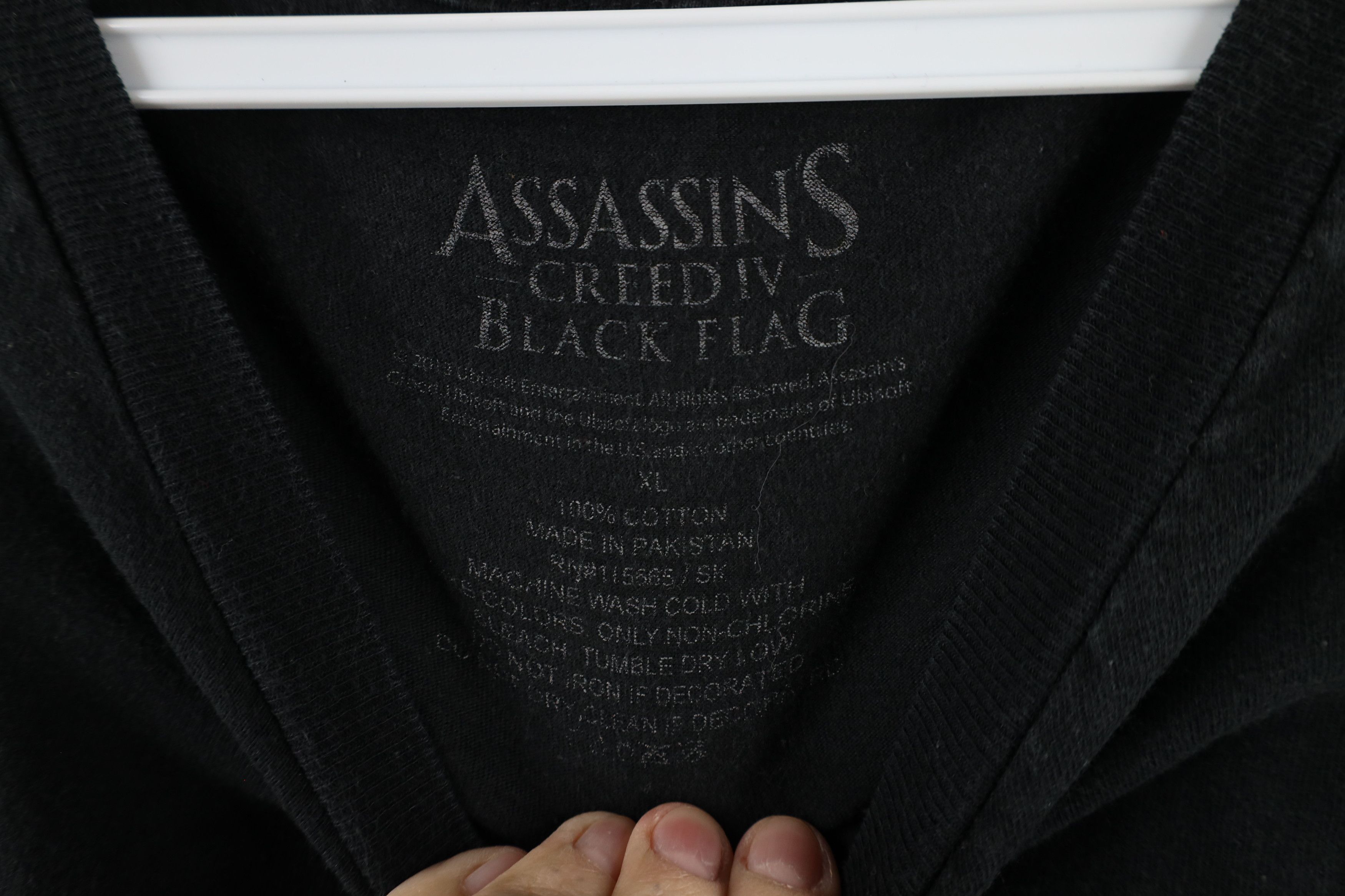 Vintage Vintage Y2K Assassins Creed IV Black Flag Video Game T-Shirt Size US XL / EU 56 / 4 - 5 Thumbnail