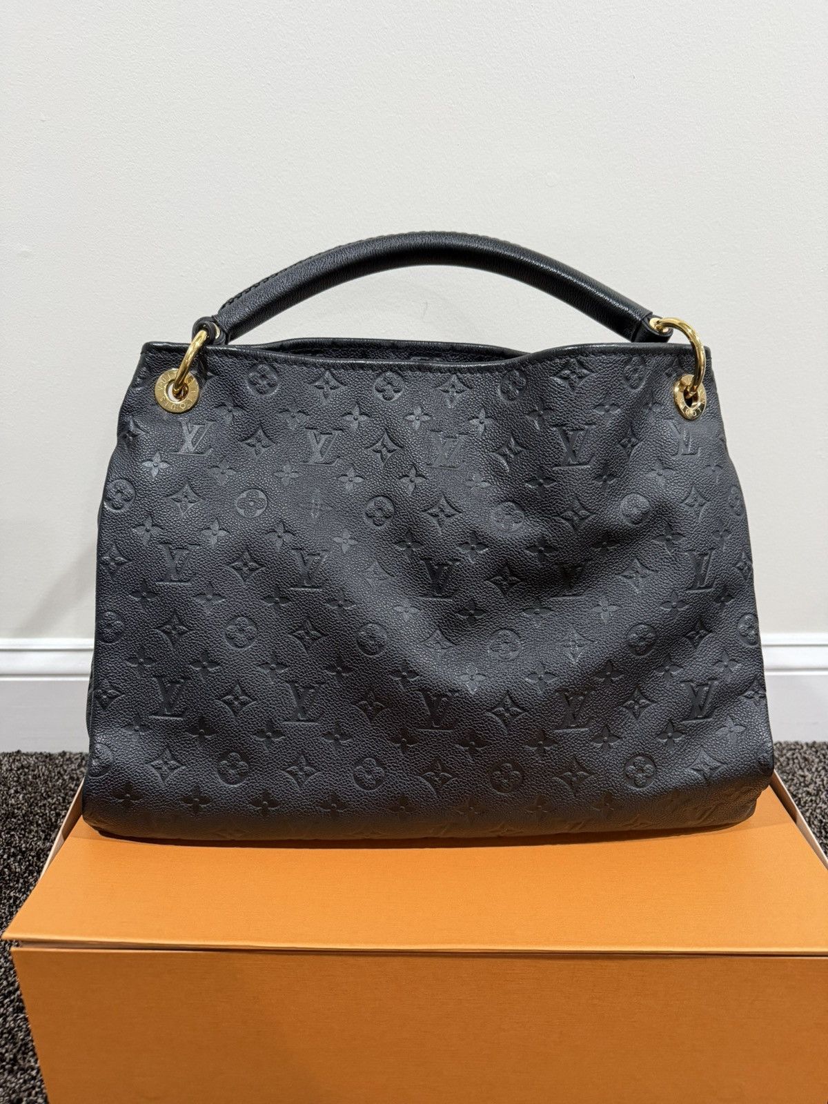 Louis Vuitton Louis Vuitton Artsy MM Bag Black Monogram Empreinte Leather Size ONE SIZE - 4 Thumbnail