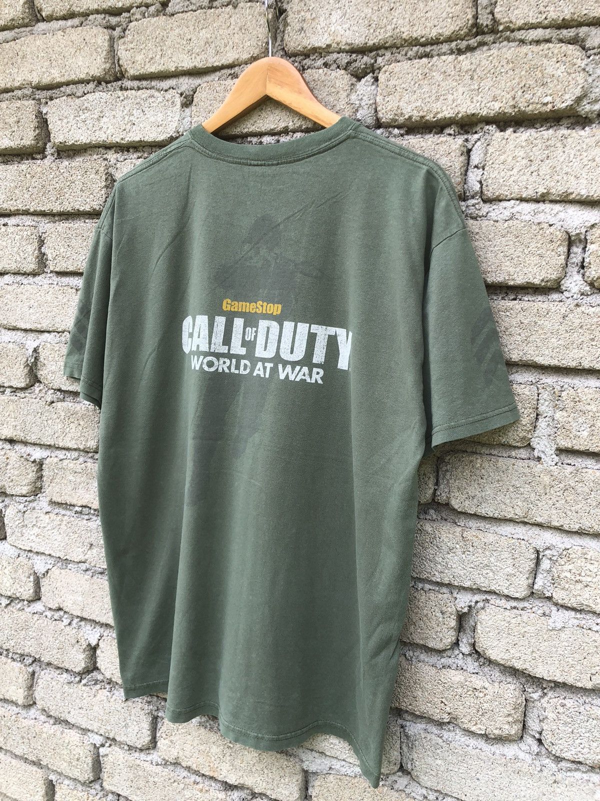 Vintage Vintage Sunfaded Call Of Duty Advance Team Backhit Tee Size US L / EU 52-54 / 3 - 3 Thumbnail