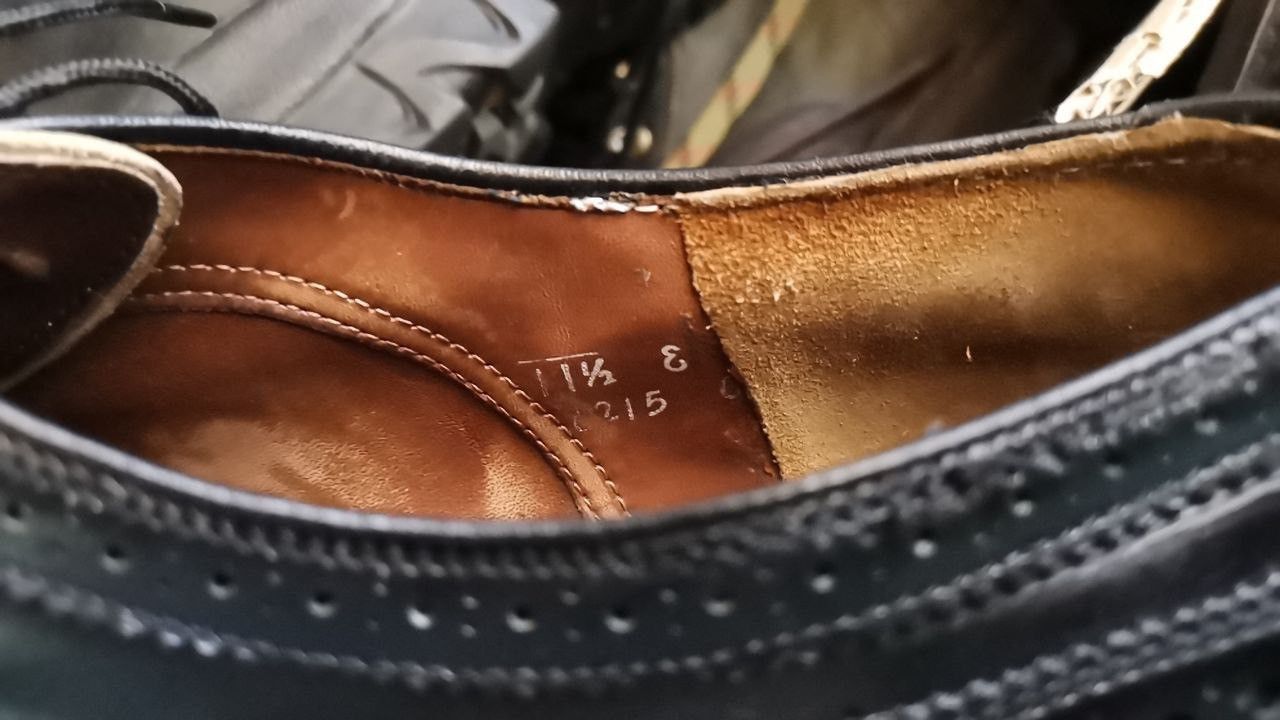 Allen Edmonds Allen Edmonds McAlister black perforated derby brogue shoes Size US 11.5 / EU 44-45 - 17 Thumbnail