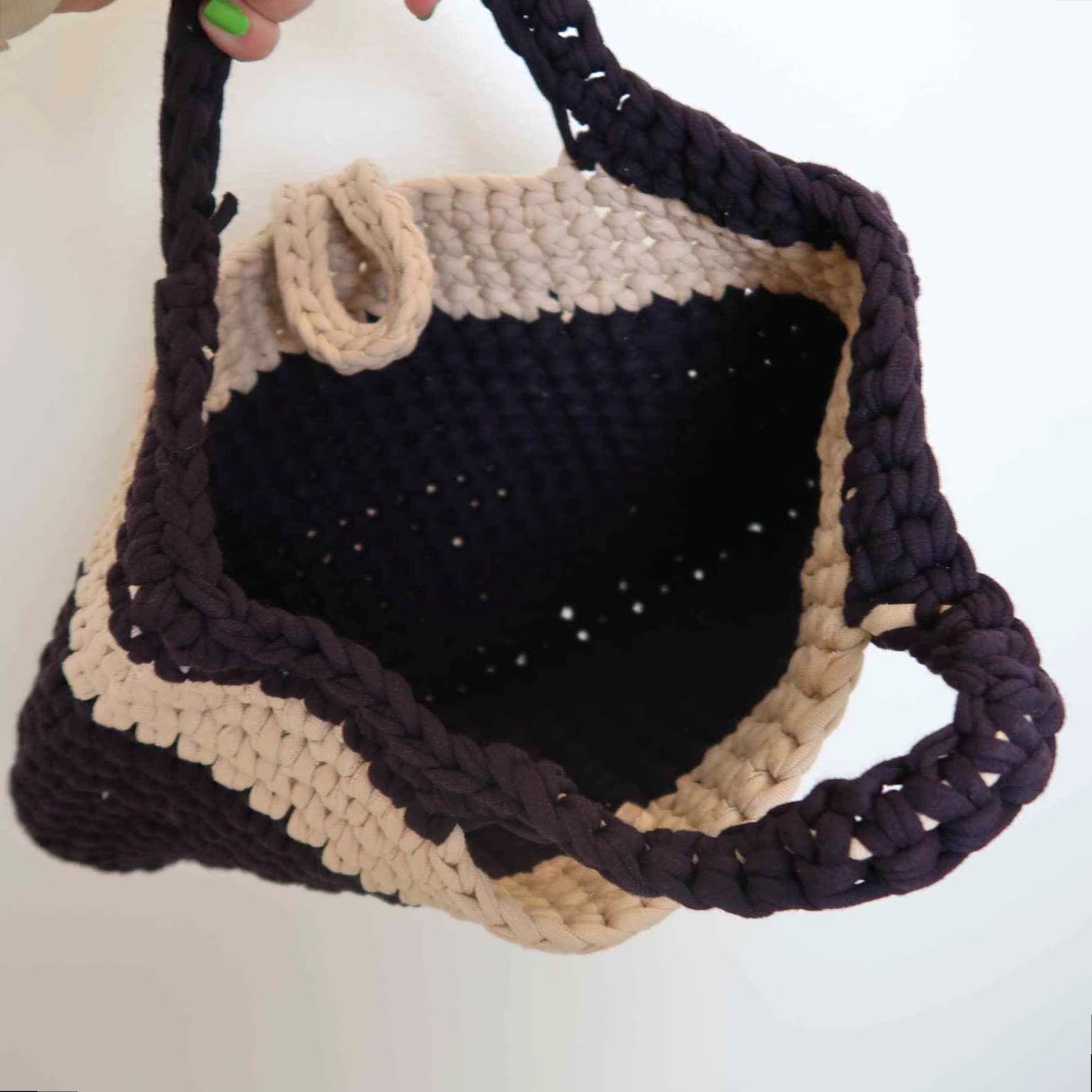Vintage VINTAGE handcrafted navy blue cream woven knit purse satchel bag Medium Blue Bohemian cotton knit handbag Womens Size ONE SIZE - 4 Thumbnail