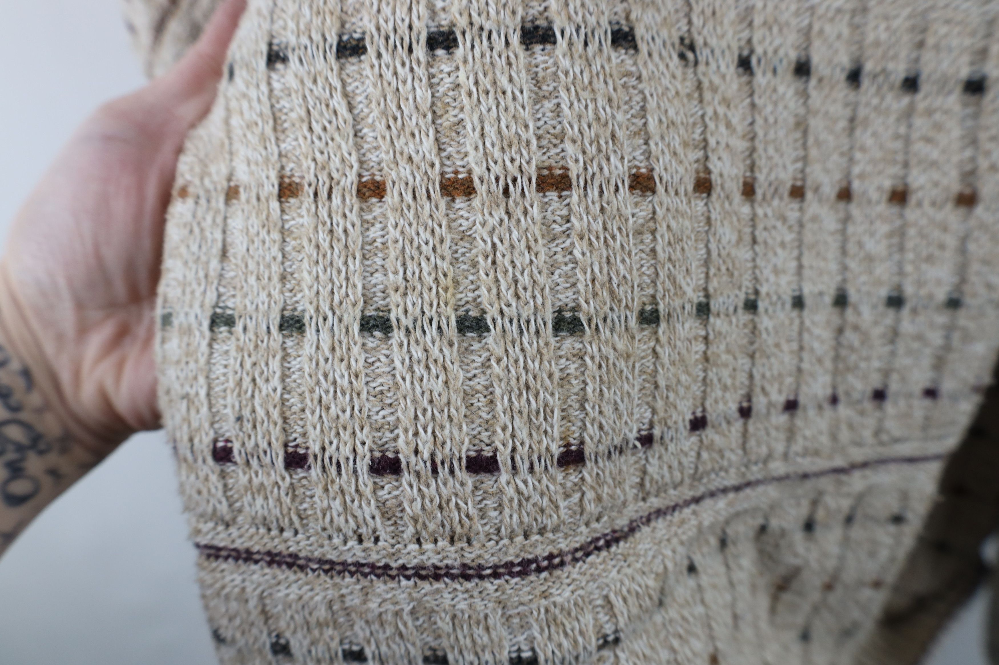 Vintage Vintage 90s Streetwear Ribbed Knit V-Neck Sweater USA Size US XL / EU 56 / 4 - 4 Thumbnail