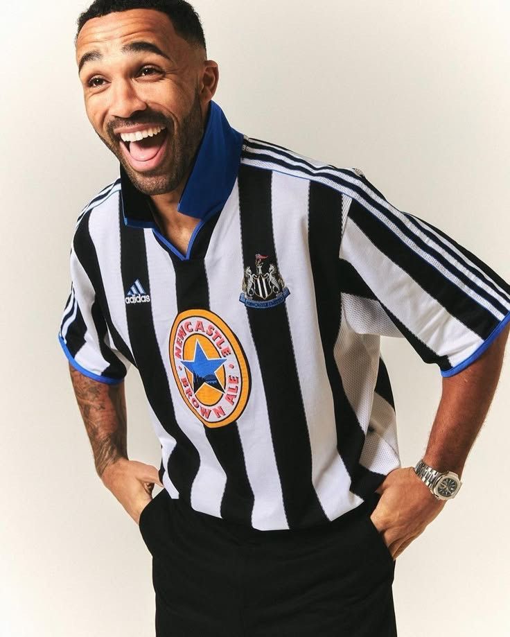 Adidas × Vintage Vintage 90’s adidas Newcastle United soccer football jersey Size US XL / EU 56 / 4 - 1 Thumbnail