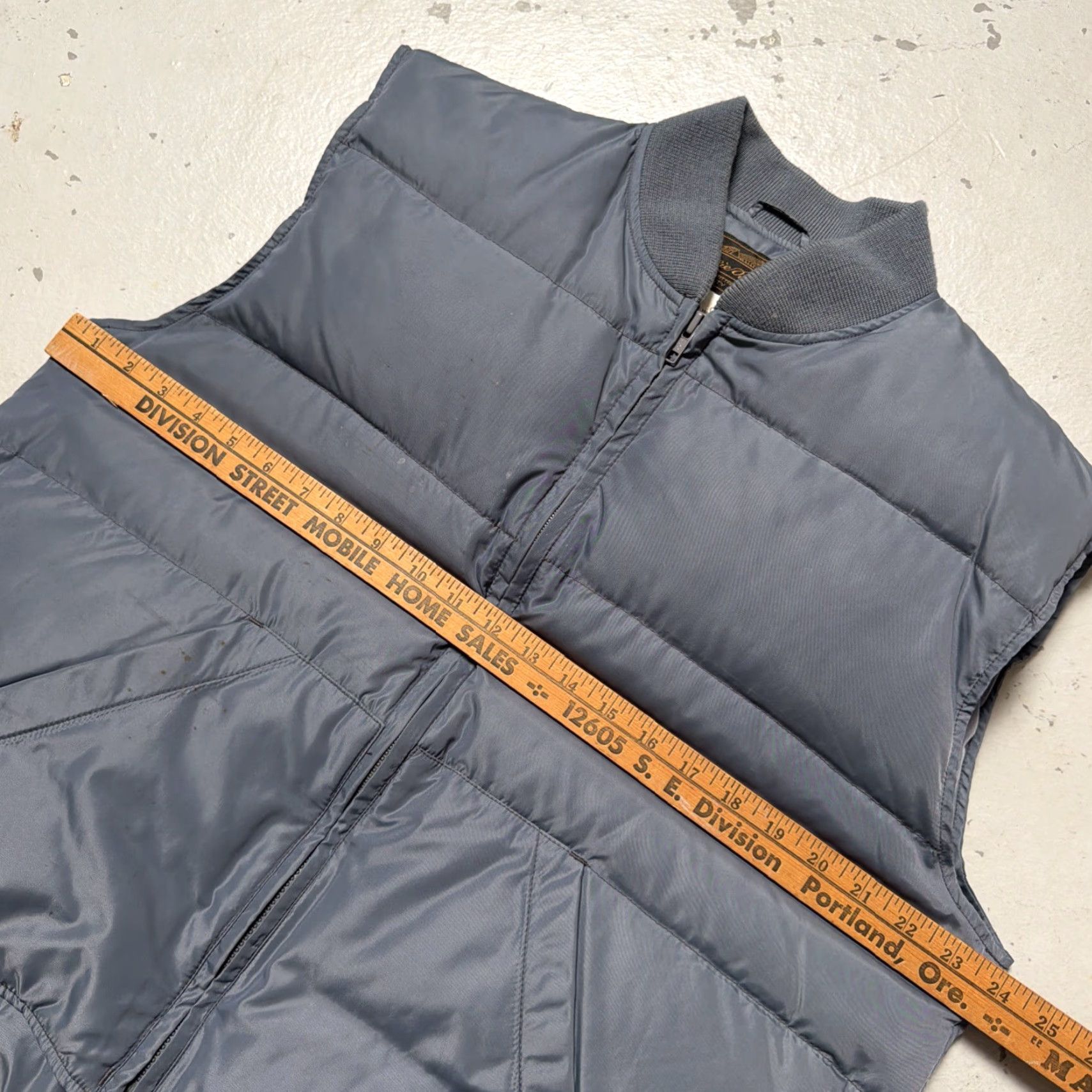 Eddie Bauer VINTAGE Eddie Bauer Goose Down Quilted Puffer Vest L Unisex Adults KS? Size US L / EU 52-54 / 3 - 3 Thumbnail
