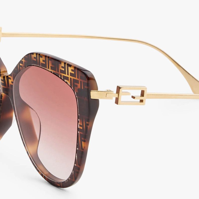 Fendi o1s1wg110526 Size: OS / Baguette Sunglasses in Brown/Gold Size ONE SIZE - 3 Thumbnail