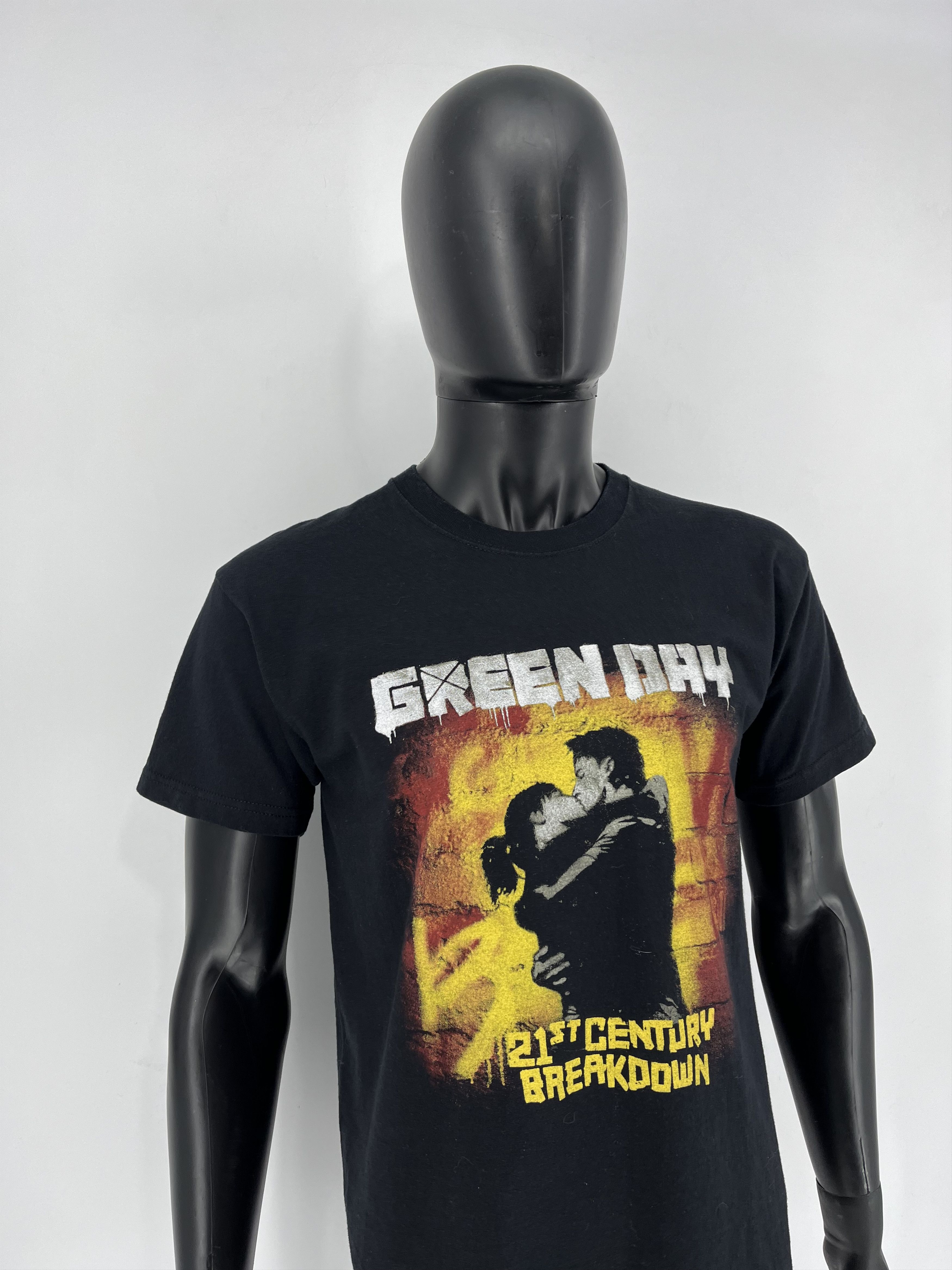 Band Tees Vintage Y2K Green Day American Idiot Tour Band Tee Size US L / EU 52-54 / 3 - 3 Thumbnail