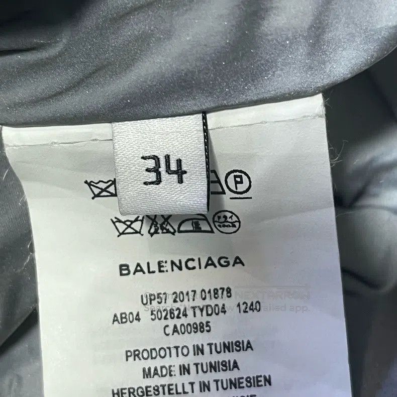 Balenciaga Balenciaga Silver Grey Collar Embroidered Logo Down Jacket Size XXS / US 00 / IT 34 - 4 Thumbnail