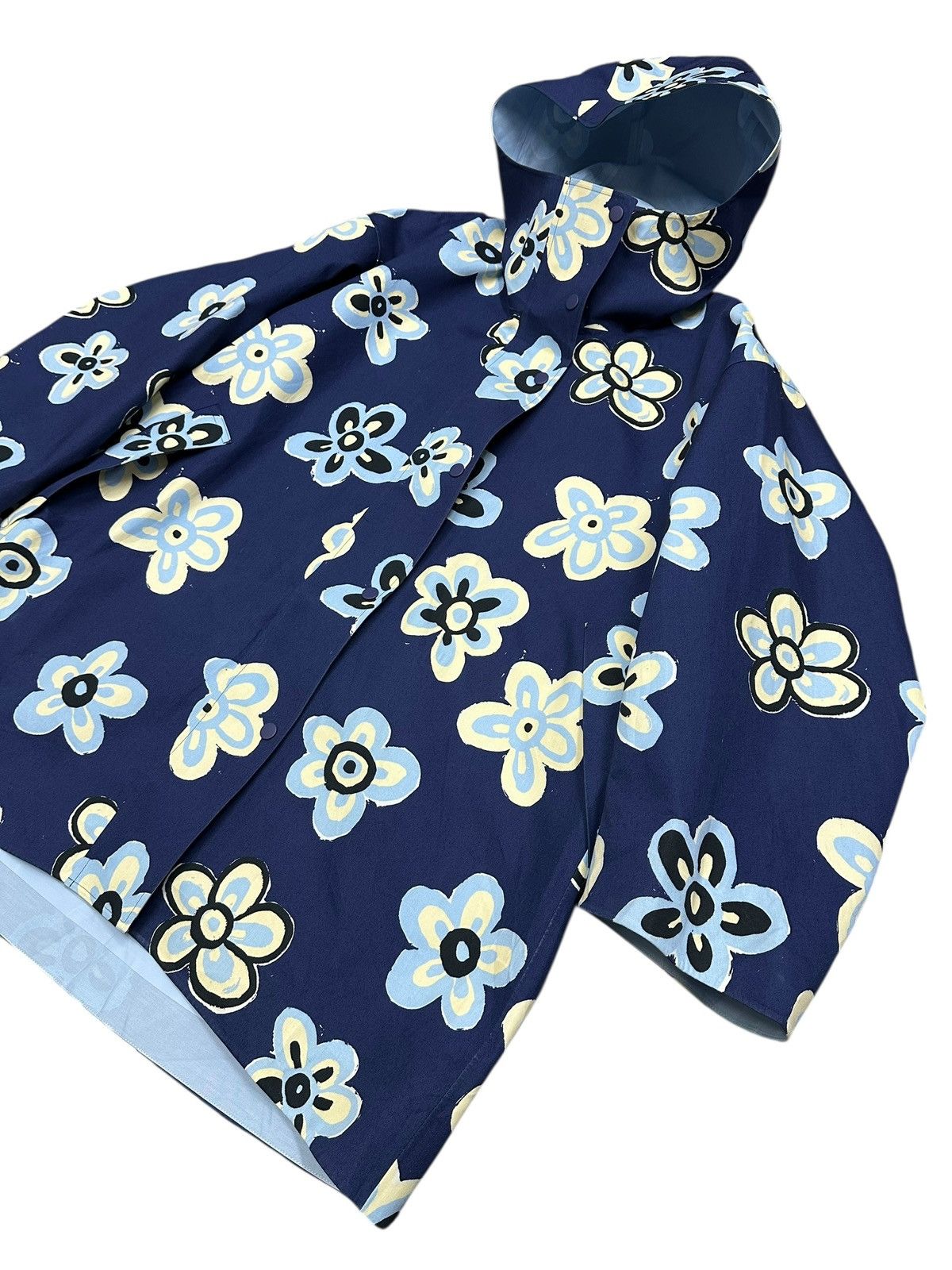 Marni × Uniqlo Marni x Uniqlo Waterproof Jacket Floral Size US L / EU 52-54 / 3 - 2 Thumbnail