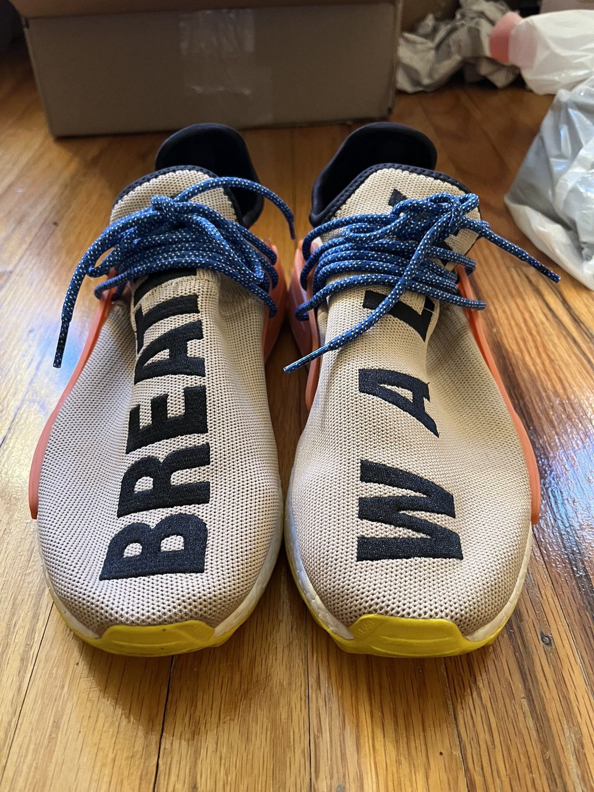 Pharrell nmd breathe walk hot sale