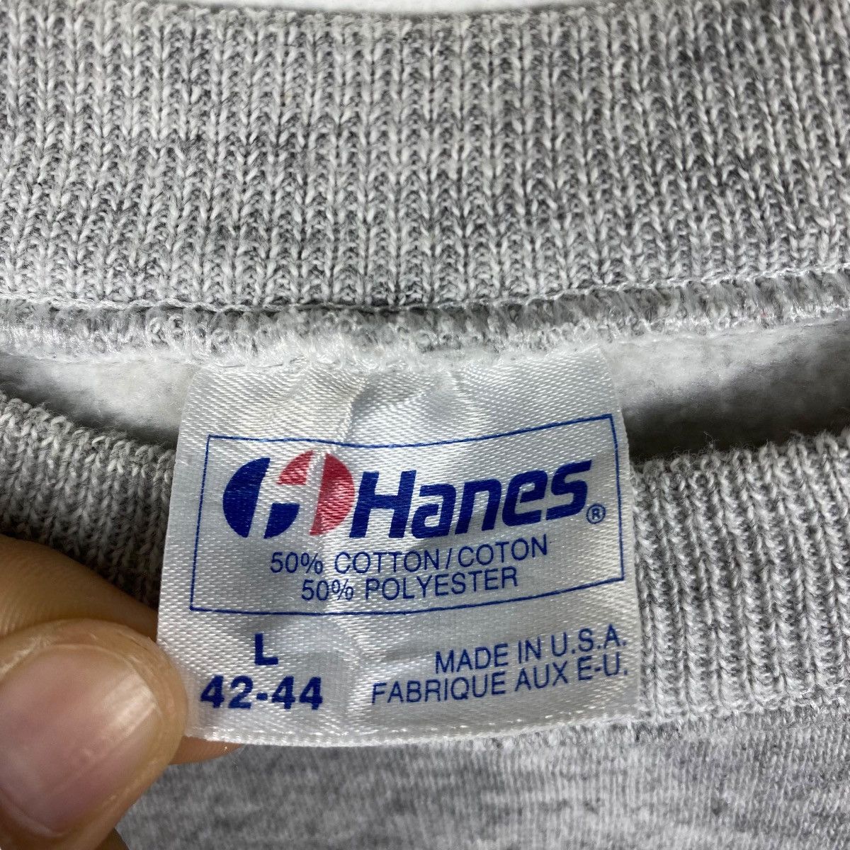 Vintage Vintage 90's UNIVERSITY OF HAWAII Logo Crewneck Sweatshirt Size US L / EU 52-54 / 3 - 6 Thumbnail