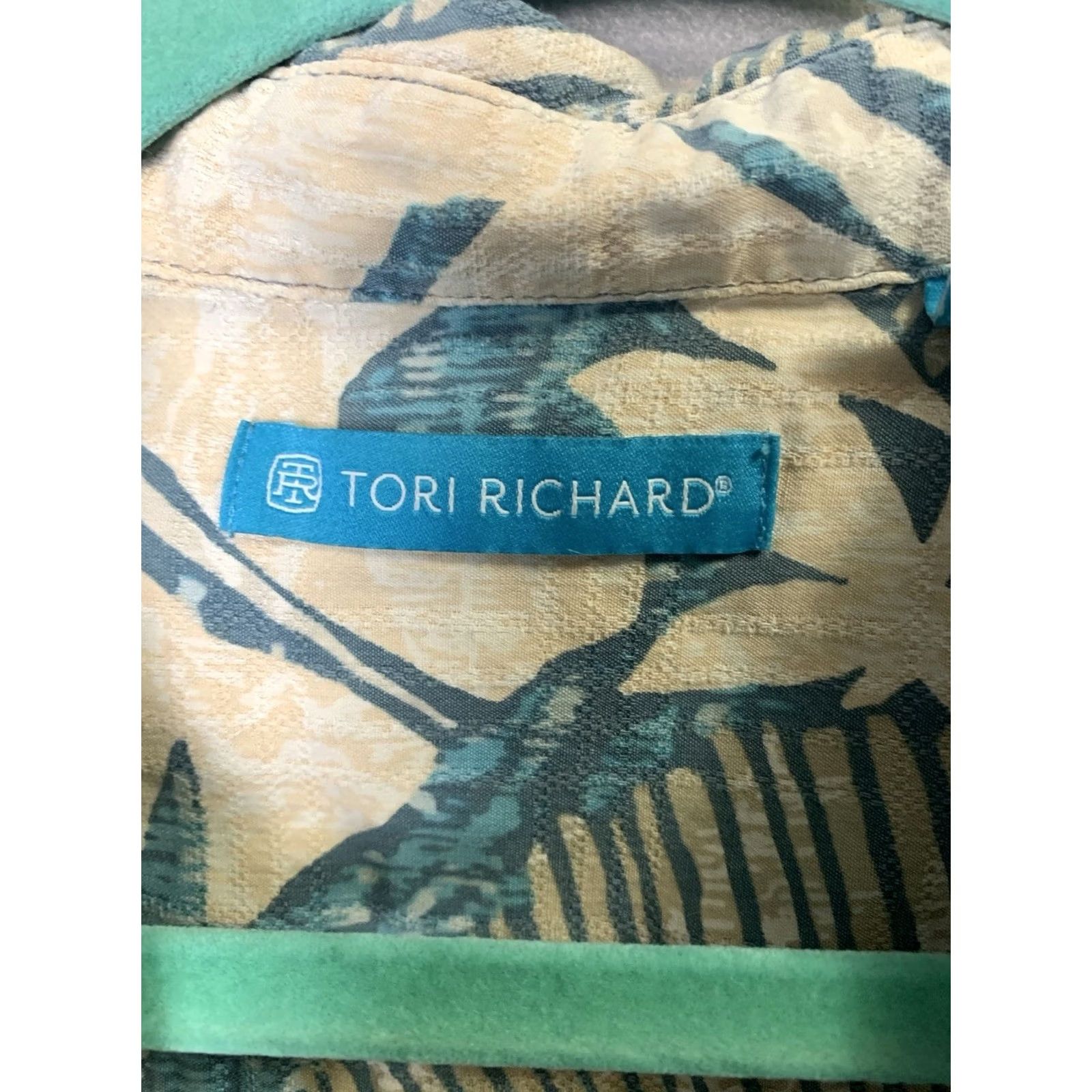 Tori Richard Tori Richard Shirt Men XL Hawaiian Palm Leaves Tropical Vacation Silk Blend Multicolor All Seasons Short Sleeve Button-Up Size US XL / EU 56 / 4 - 3 Thumbnail