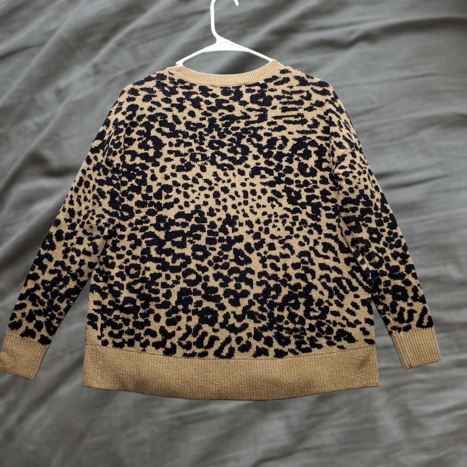 Loft LOFT Women Size S Multi Leopard Print Knit Crew Neck Pullover Sweater Long Sleeve, Casual, Fall/Winter, Regular Fit Size S / US 4 / IT 40 - 1 Thumbnail