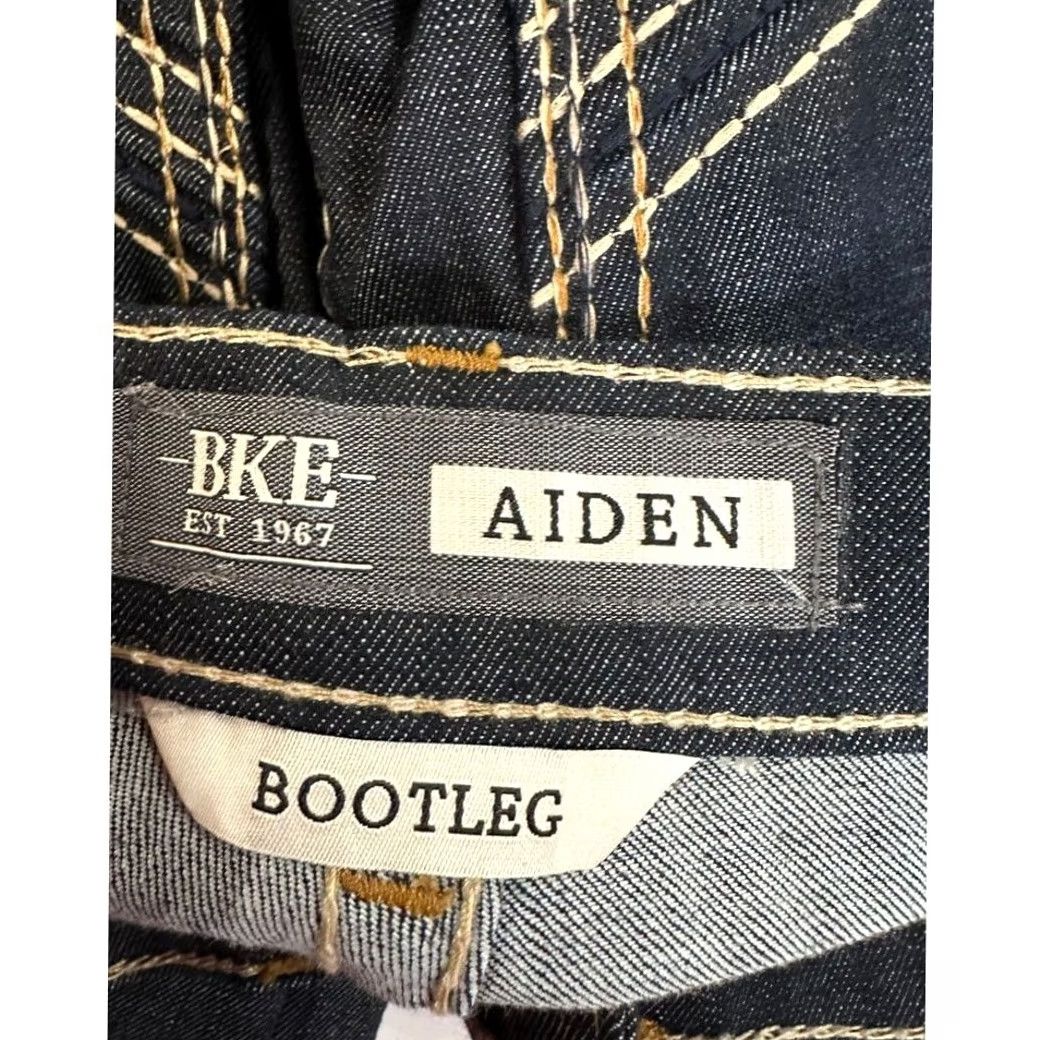BKE BKE Jeans Bootcut Denim 30x32 Blue Dark Wash Stretch Pockets Men Regular 30x32 NEW Size US 27 - 5 Thumbnail