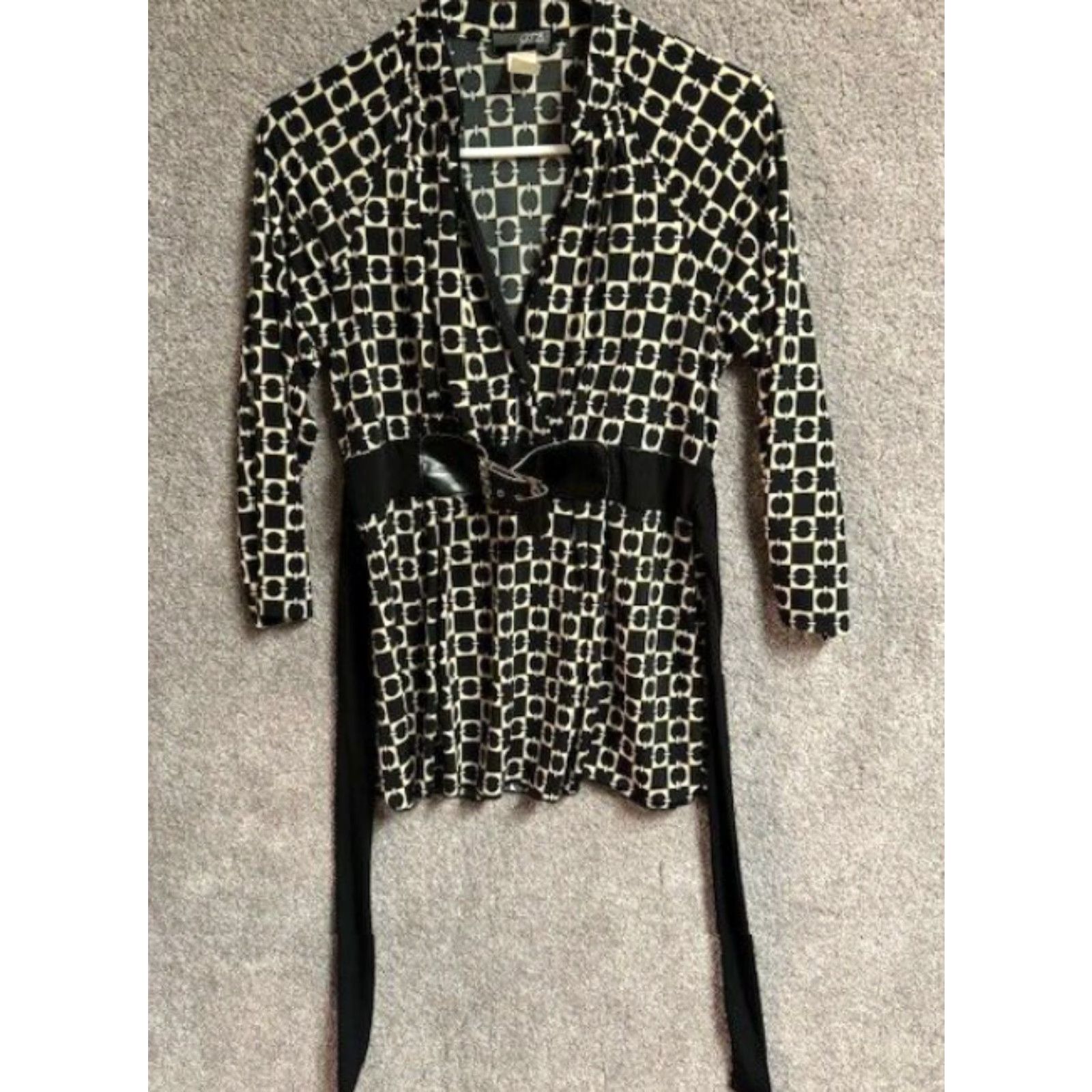 Vintage VINTAGE Blouse Tunic Geometric Buckle Belted Office 70s 90s Groovy JTB Women M Black Womens Size M / US 6-8 / IT 42-44 - 2 Thumbnail