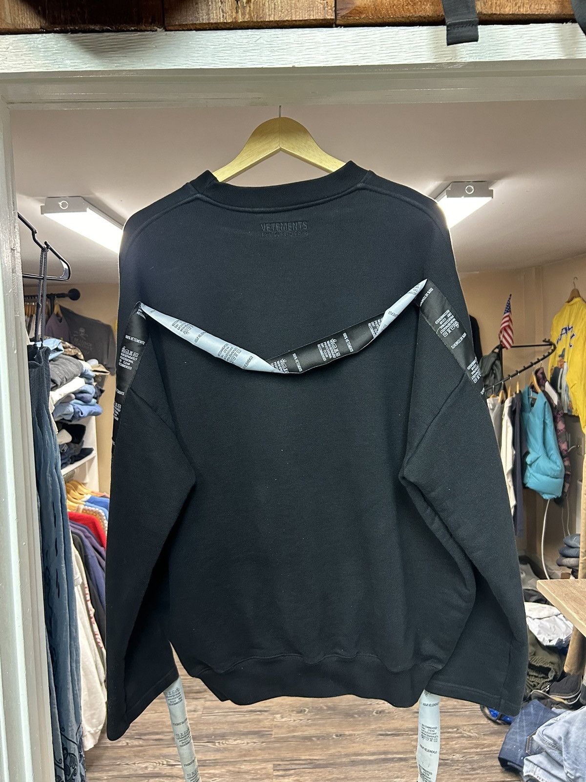 Vetements Vetements 2018 Ribbon Crewneck Size US L / EU 52-54 / 3 - 2 Thumbnail