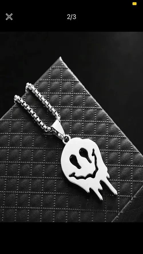 Other Silver chain with smile face Size ONE SIZE - 2 Thumbnail