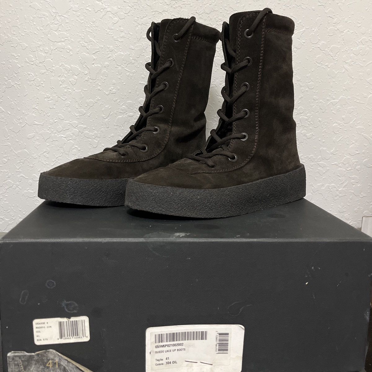 Yeezy Yeezy Season 4 Oil Thick Suede Crepe Boot Size US 8 / EU 41 - 1 Thumbnail