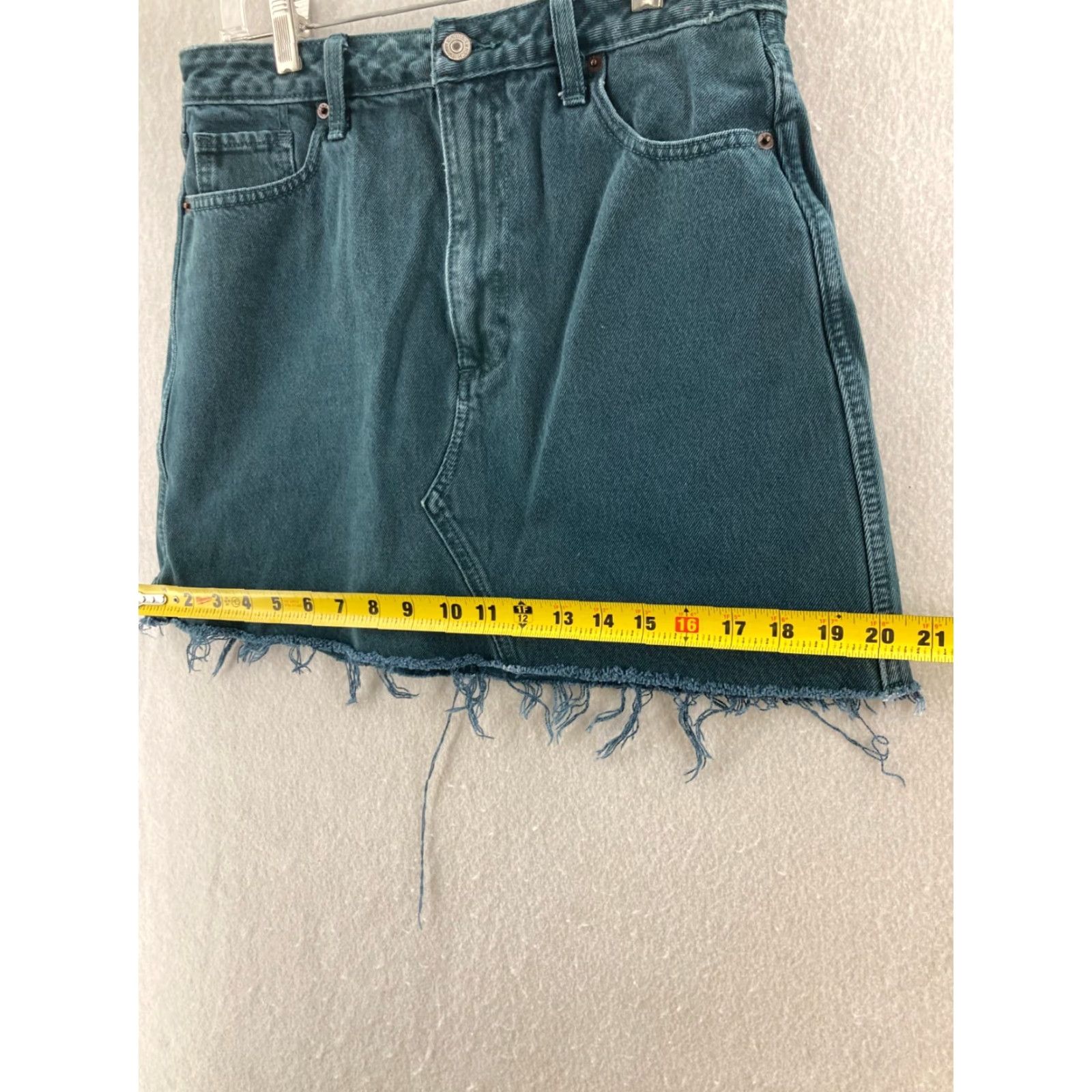 Abercrombie & Fitch Abercrombie & Fitch Jean Skirt Womens 29 Blue Raw Hem Denim Mini Short 90s Casual Womens Size 29" - 3 Thumbnail