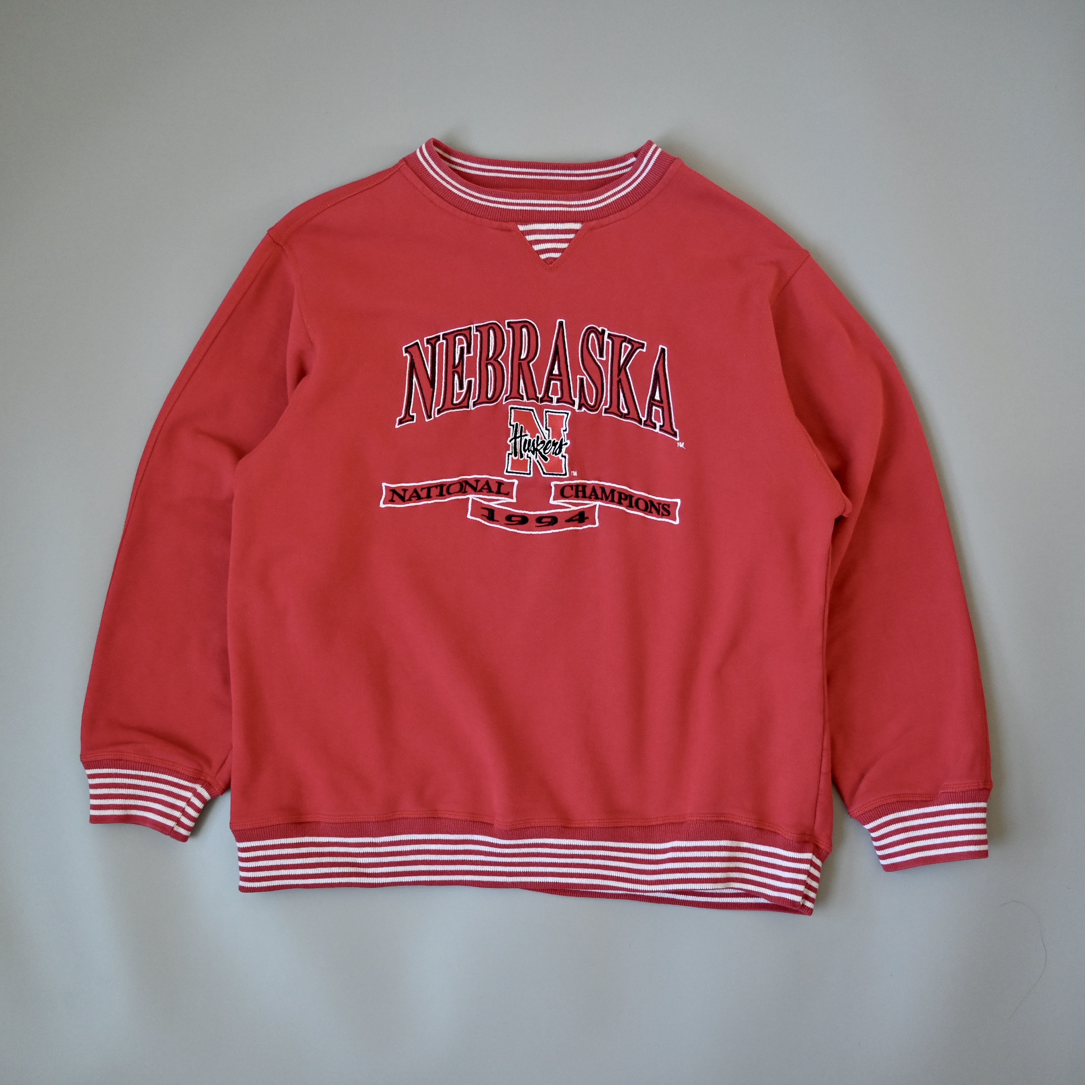 Vintage VTG Nebraska huskers 1994 champion embroidered sweatshirt Size US XL / EU 56 / 4 - 1 Thumbnail