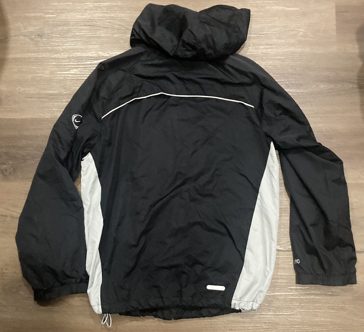 Nike Vintage Nike Technical Training Windbreaker Hoodie Size US L / EU 52-54 / 3 - 4 Thumbnail