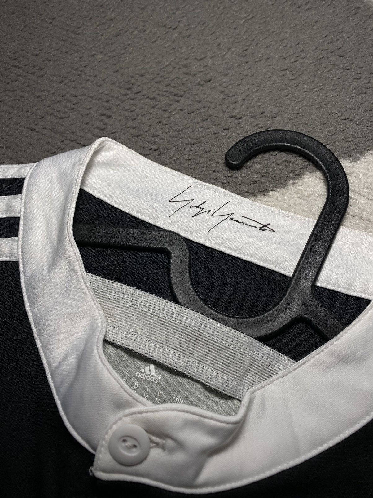 Adidas Adidas x Yohji Yamamoto Real Madrid FC 2014-15 Third Jersey Size US M / EU 48-50 / 2 - 6 Thumbnail