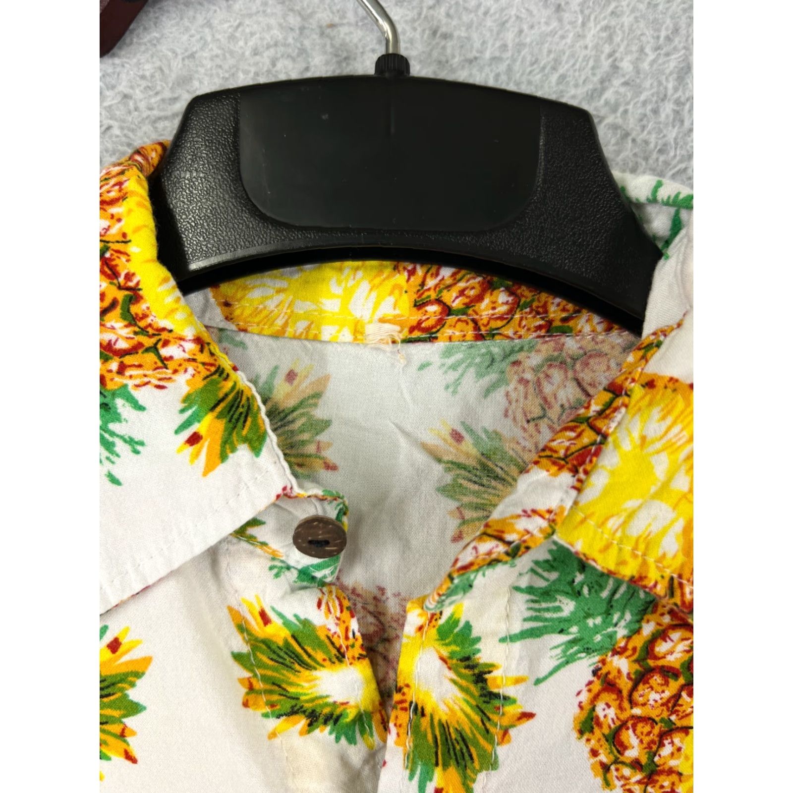 Vintage VINTAGE Hawiian Shirt Mens Small White Pineapple All Over Print Button Up 100% Cotton Size US S / EU 44-46 / 1 - 3 Thumbnail