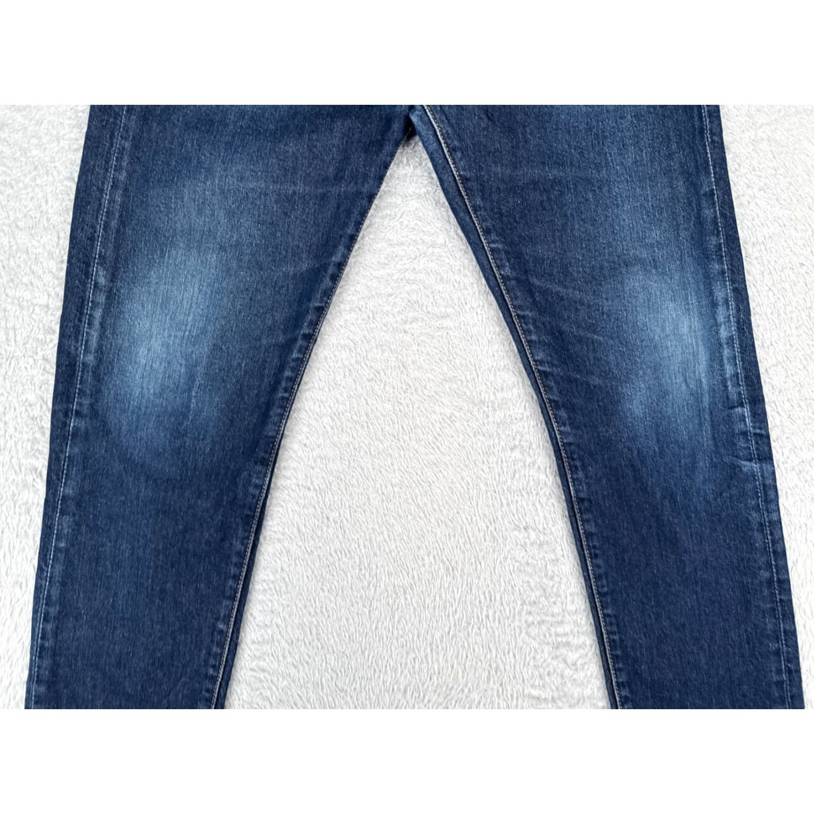 Levi's Levis 512 Jeans Denim Blue Distressed 31x30 Regular Fit 5-Pocket Cotton Button Closure Mens Jeans Size US 33 - 3 Thumbnail