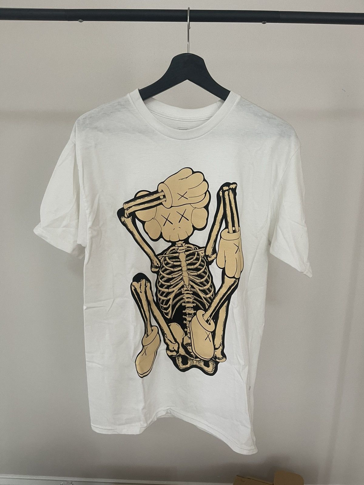 Kaws KAWS New Fiction Graphic Tee Size Medium Size US M / EU 48-50 / 2 - 1 Thumbnail