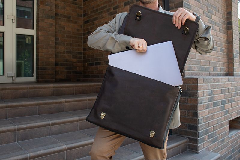 Handmade Genuine vintage leather bag. Business leather messenger bag Size ONE SIZE - 3 Thumbnail
