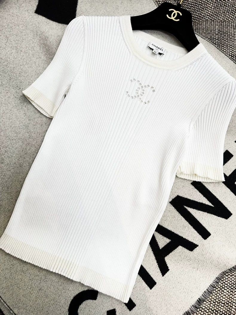 Chanel Chanel 25C show white double C hollow knitted short sleeve Size XS / US 0-2 / IT 36-38 - 3 Thumbnail
