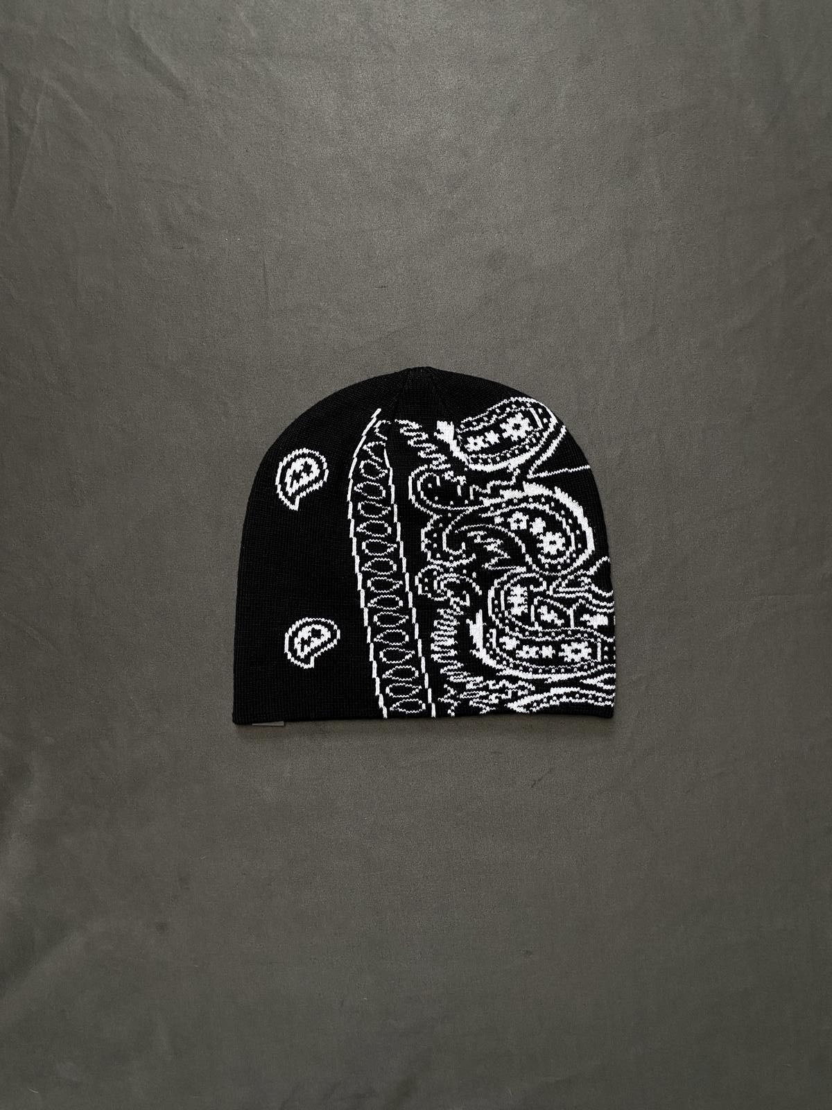 Japanese Brand Rare Union Lisa Le Strange No Cuff Black Beanie Hats OS Size ONE SIZE - 4 Thumbnail