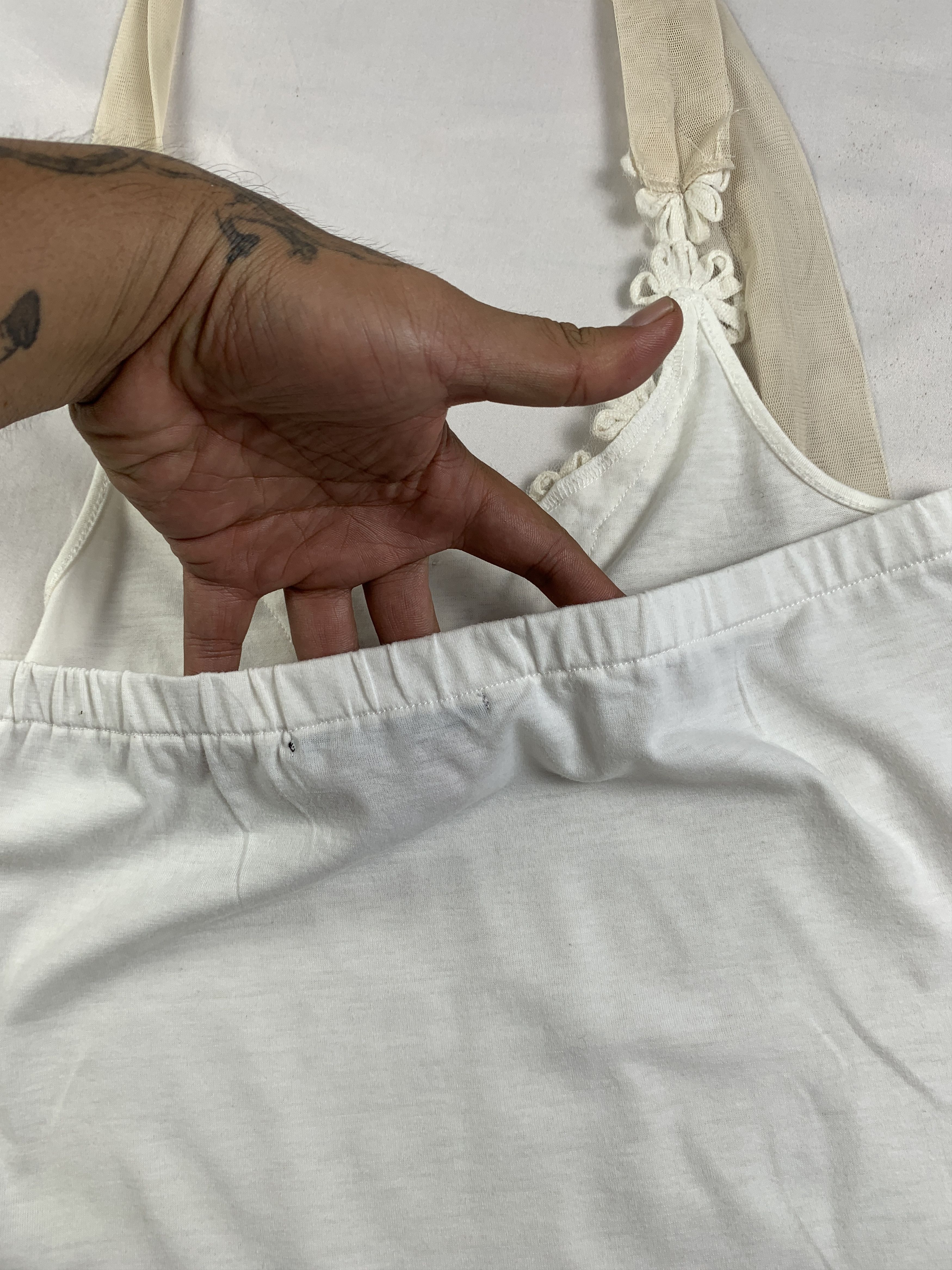 Japanese Brand Zenise White Beady Halter Top (M) Size M / US 6-8 / IT 42-44 - 9 Thumbnail