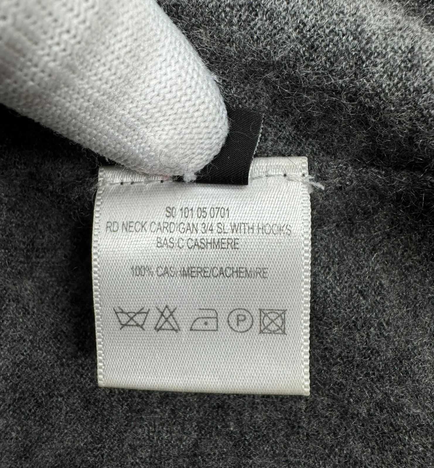 Joseph Joseph Cashmere Cardigan 3/4 Sleeve With Hooks size S Size S / US 4 / IT 40 - 13 Thumbnail