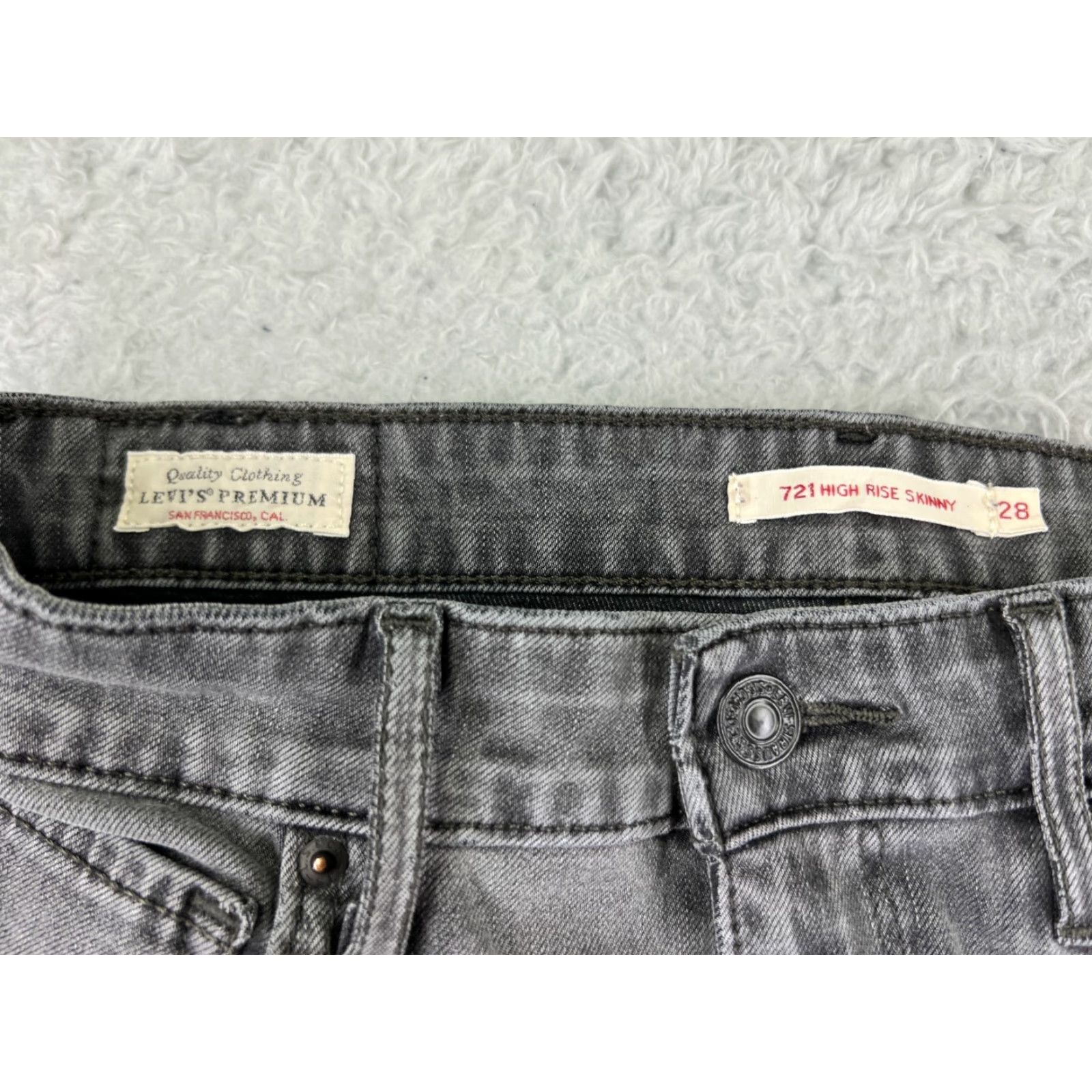 Levi's Levi's Women's Denim Jeans Skinny Fit 28 Black 700 Series High Rise Taper Fall Womens Size 28" / US 6 / IT 42 - 4 Thumbnail