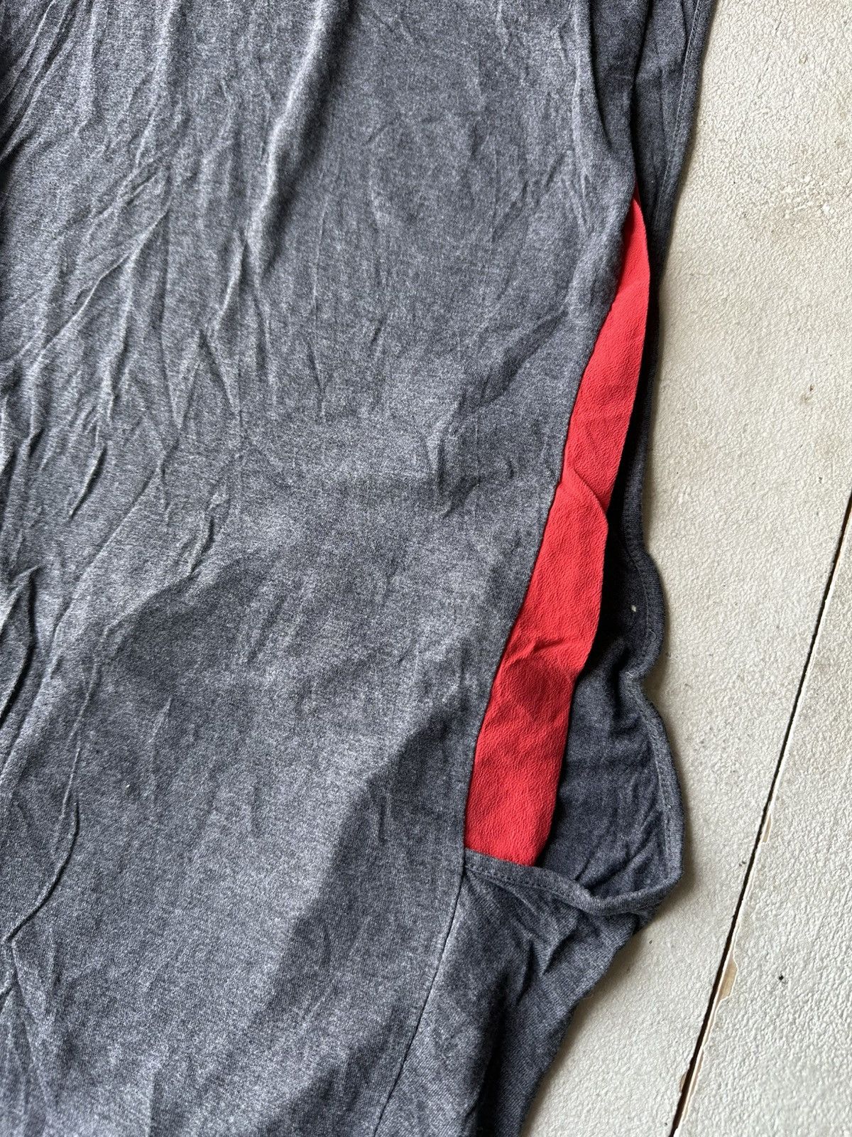 Allsaints 🚨ALLSAINTS GRAY RED TANK TOP LUXURY OPIUM Size US M / EU 48-50 / 2 - 4 Thumbnail