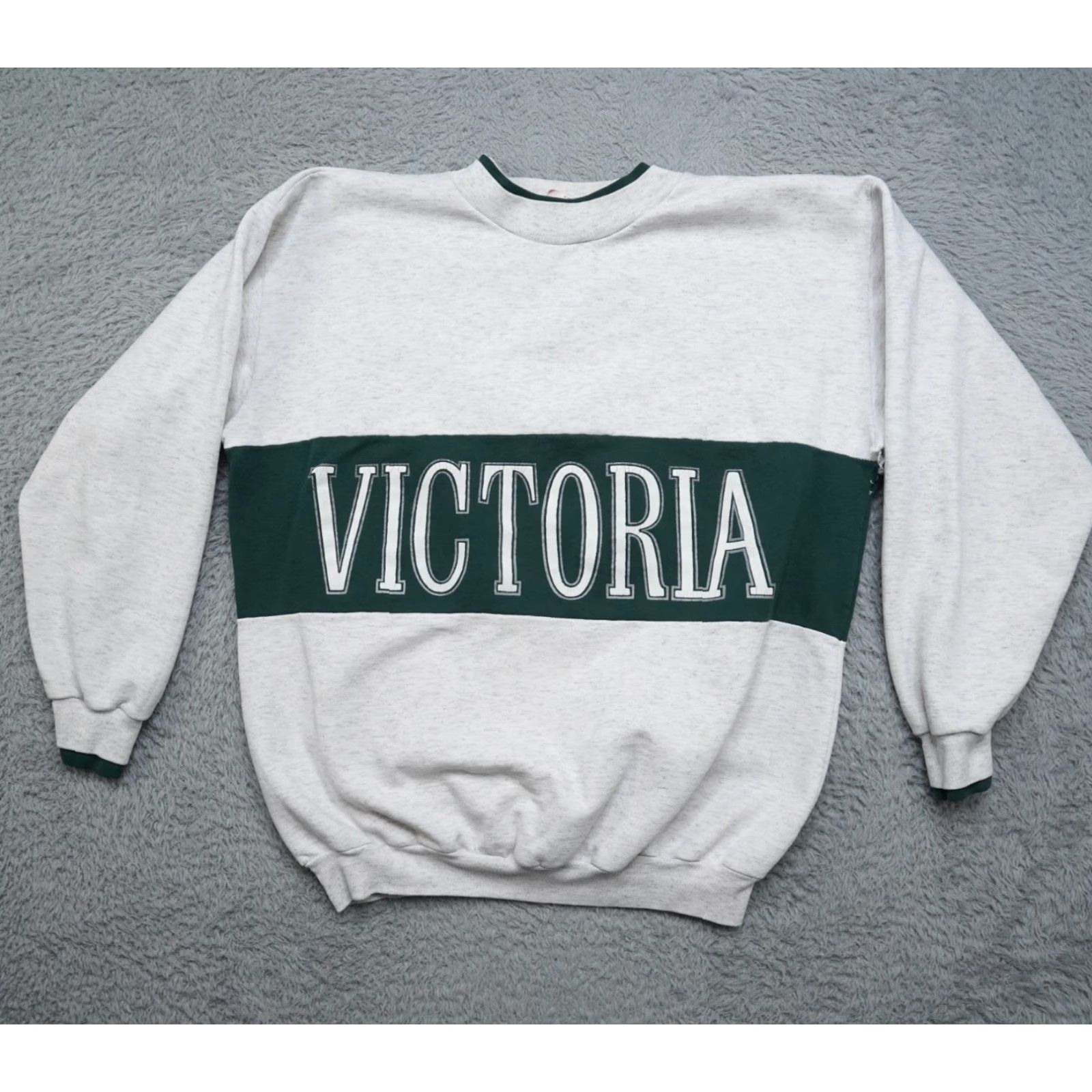 Fruit Of The Loom VINTAGE Victoria BC Pullover Sweatshirt XL Blue Graphic Print 90s Fruit of the Loom Mens Womens Unisex Adults Sweatshirt Size US XL / EU 56 / 4 - 2 Thumbnail
