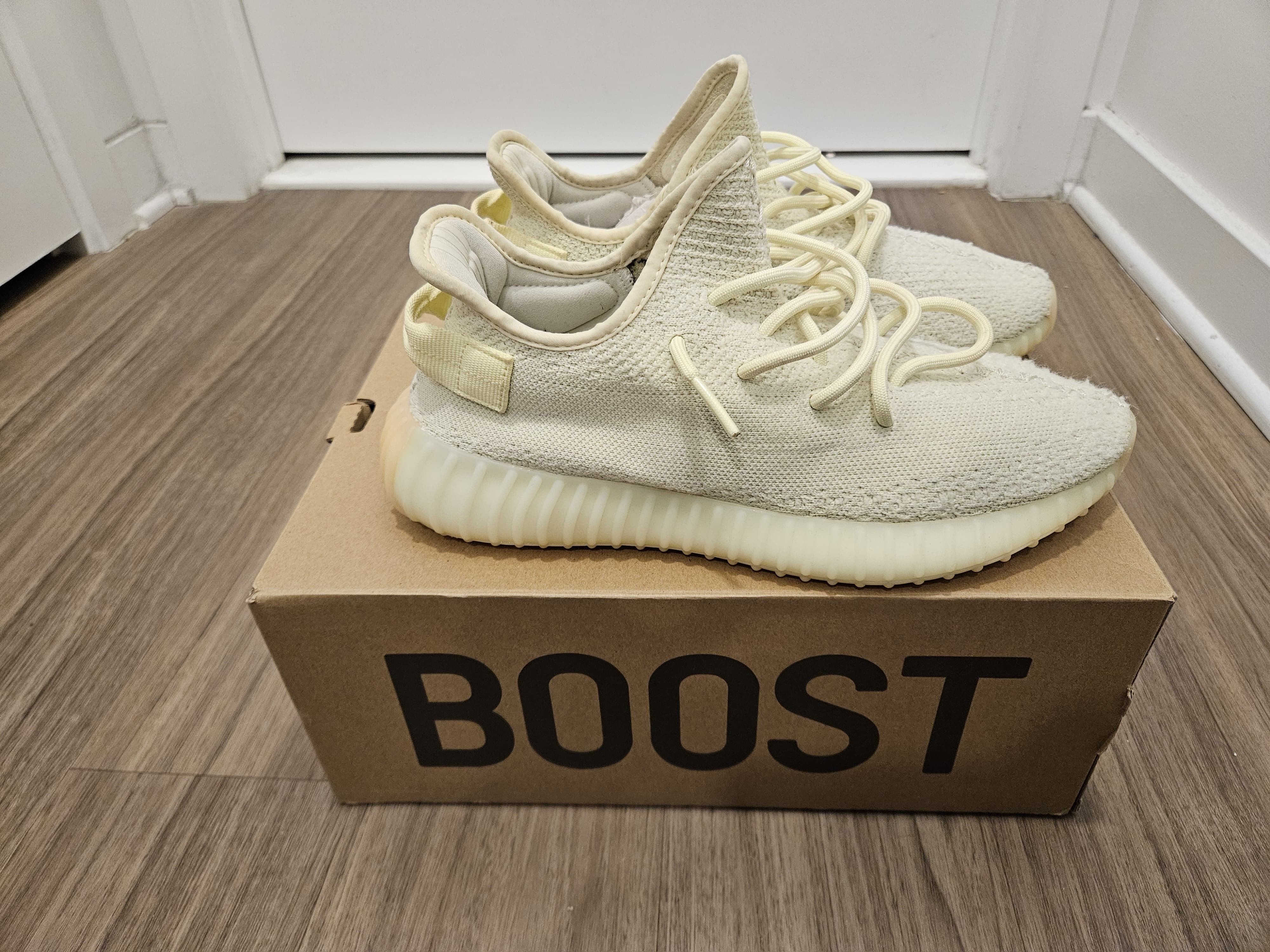 Adidas Adidas Yeezy Boost 350 V2 Butter Size US 9 / EU 42 - 5 Thumbnail