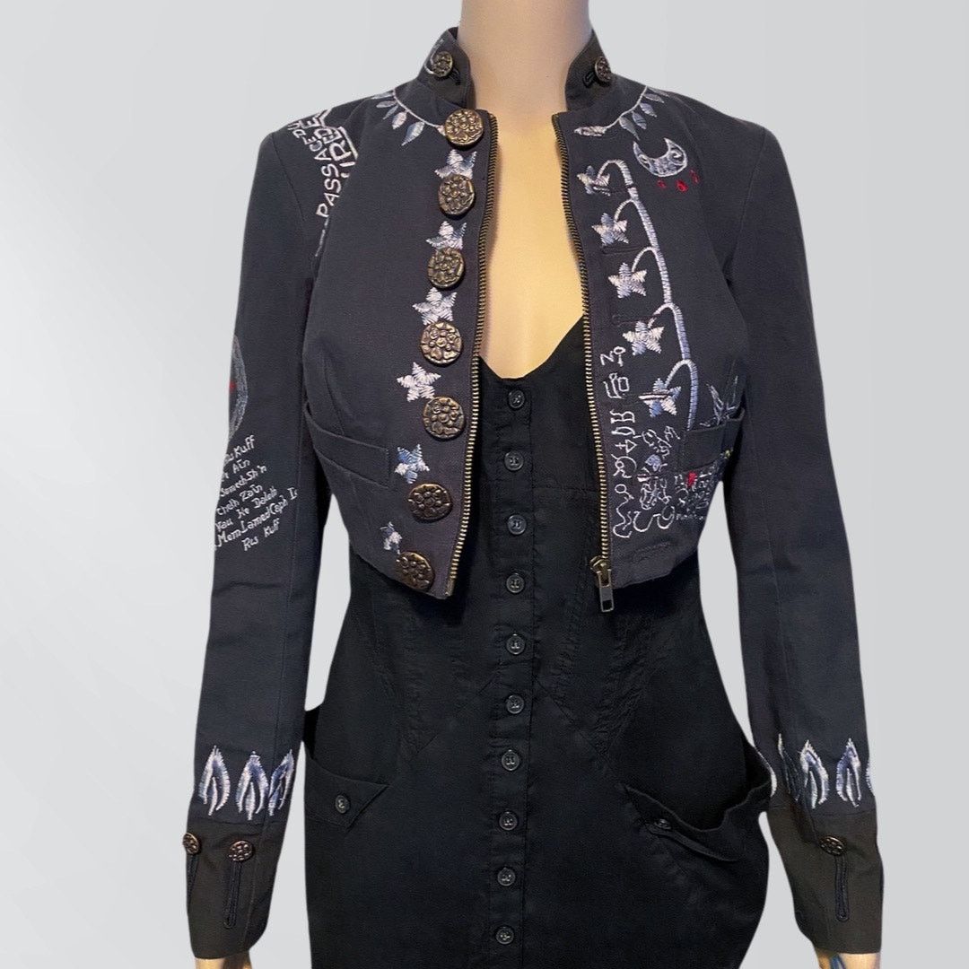 Allsaints NWT Vintage AllSaints Rare Embroidered Symbols Crop Jacket Size S / US 4 / IT 40 - 2 Thumbnail