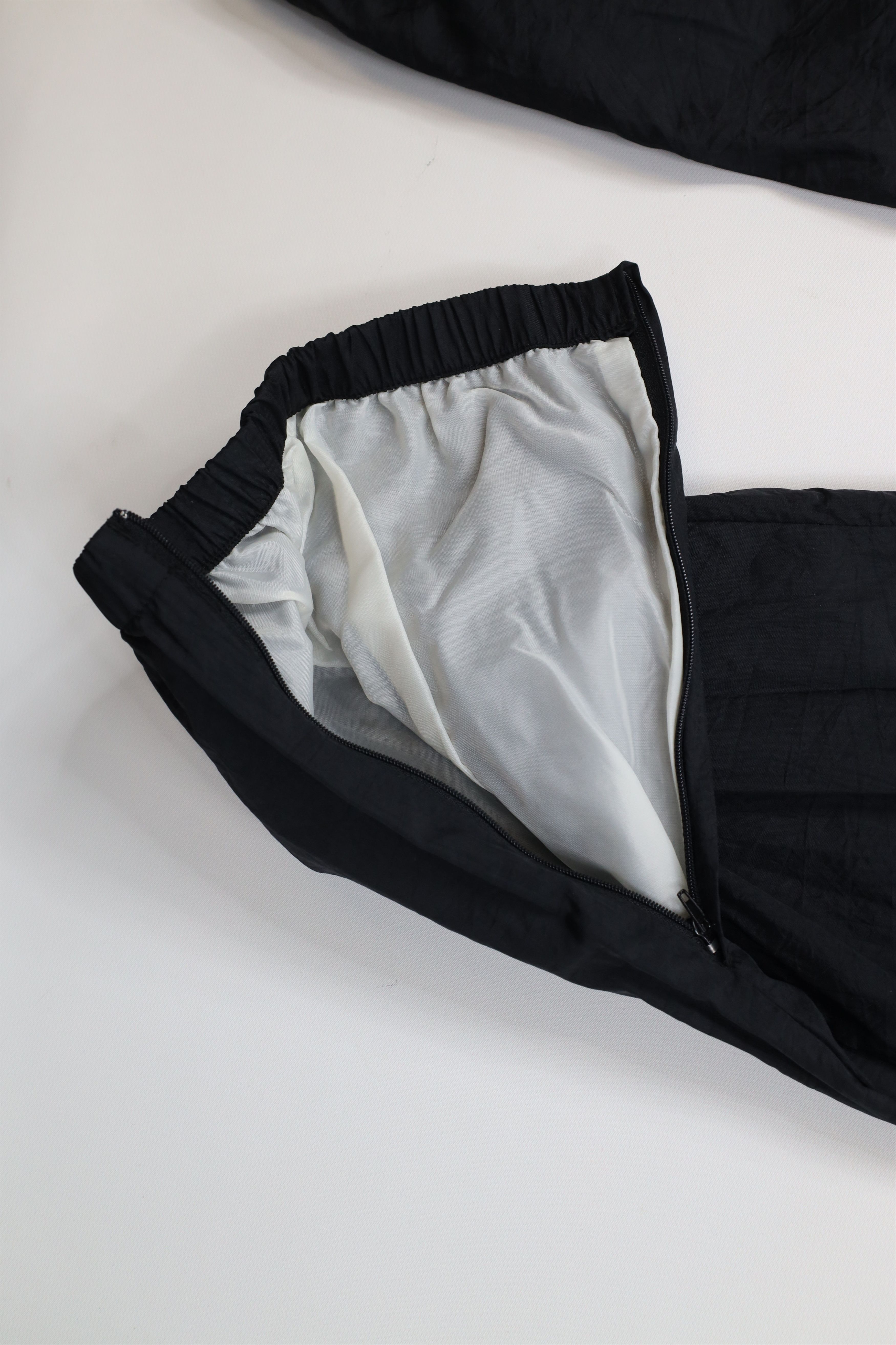 Vintage Vintage 90s Streetwear Lined Windbreaker Joggers Pants Black Size US 34 / EU 50 - 6 Thumbnail