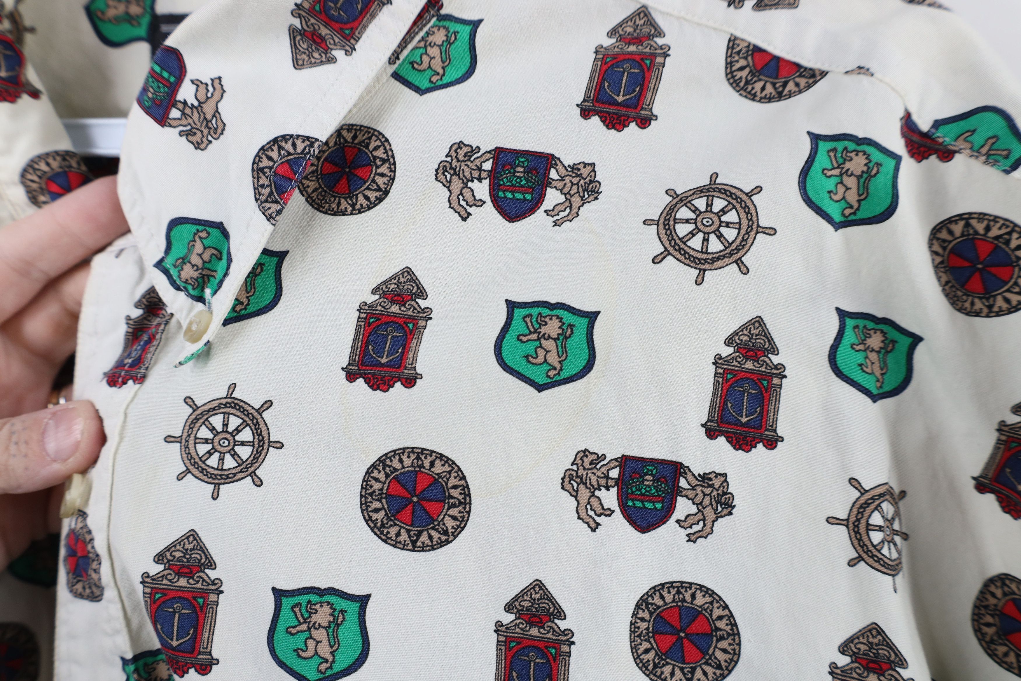Vintage Vintage 90s Streetwear All Over Print Button Down Shirt Size US XL / EU 56 / 4 - 7 Thumbnail