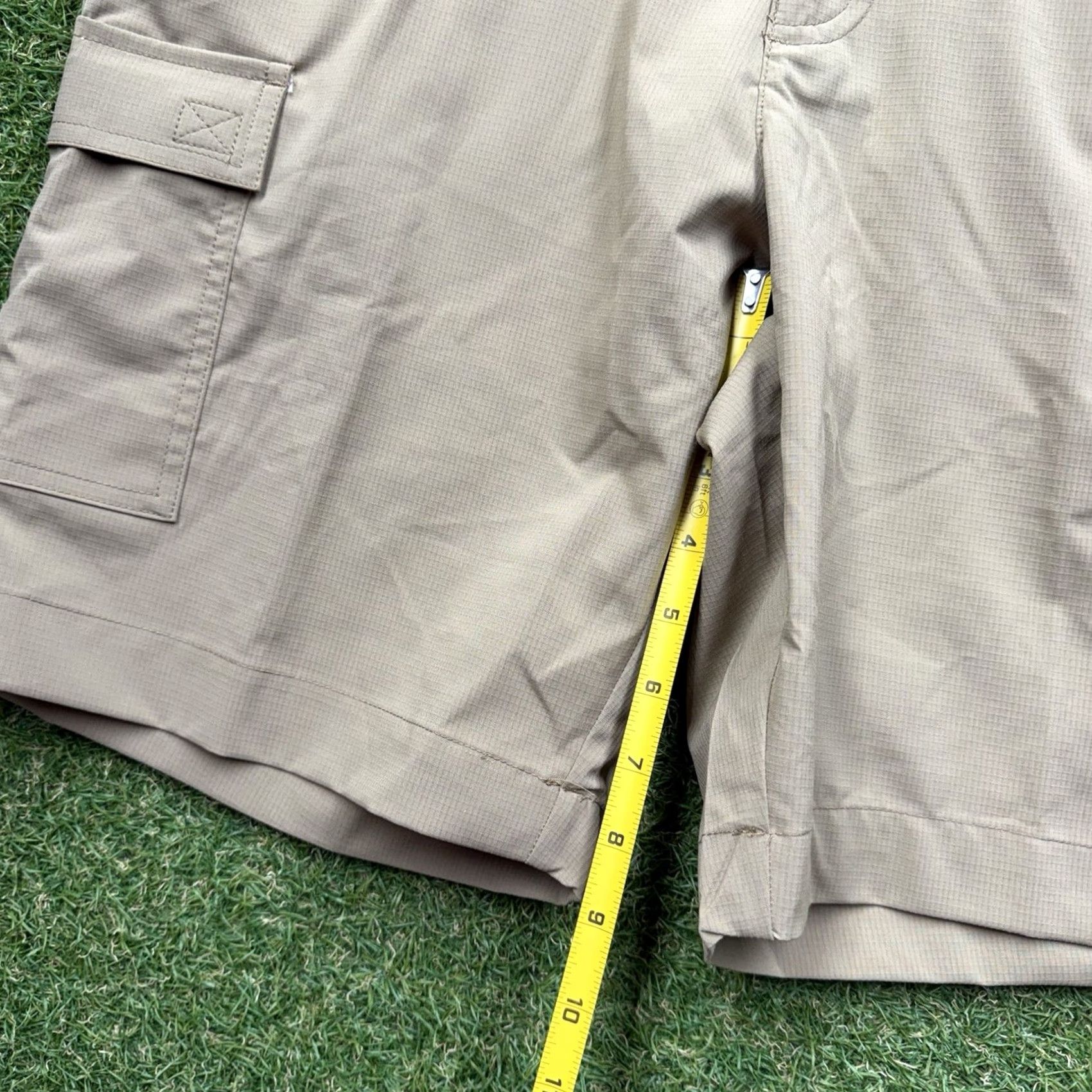 Savane Savane Cargo Shorts Men 32 Beige Stretch Tech Performance Casual Utility NWT Size US 32 / EU 48 - 6 Thumbnail