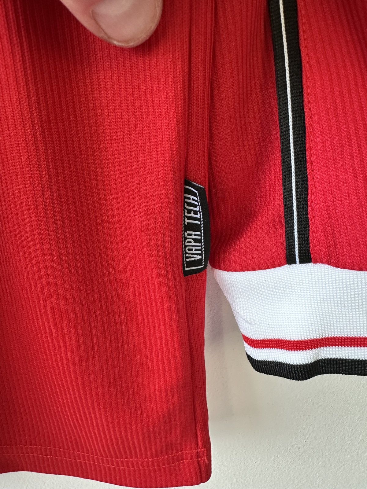 Umbro Beckham #7 Man Utd 99 Final Treble Shirt Umbro Long Sleeve L Size US L / EU 52-54 / 3 - 9 Thumbnail