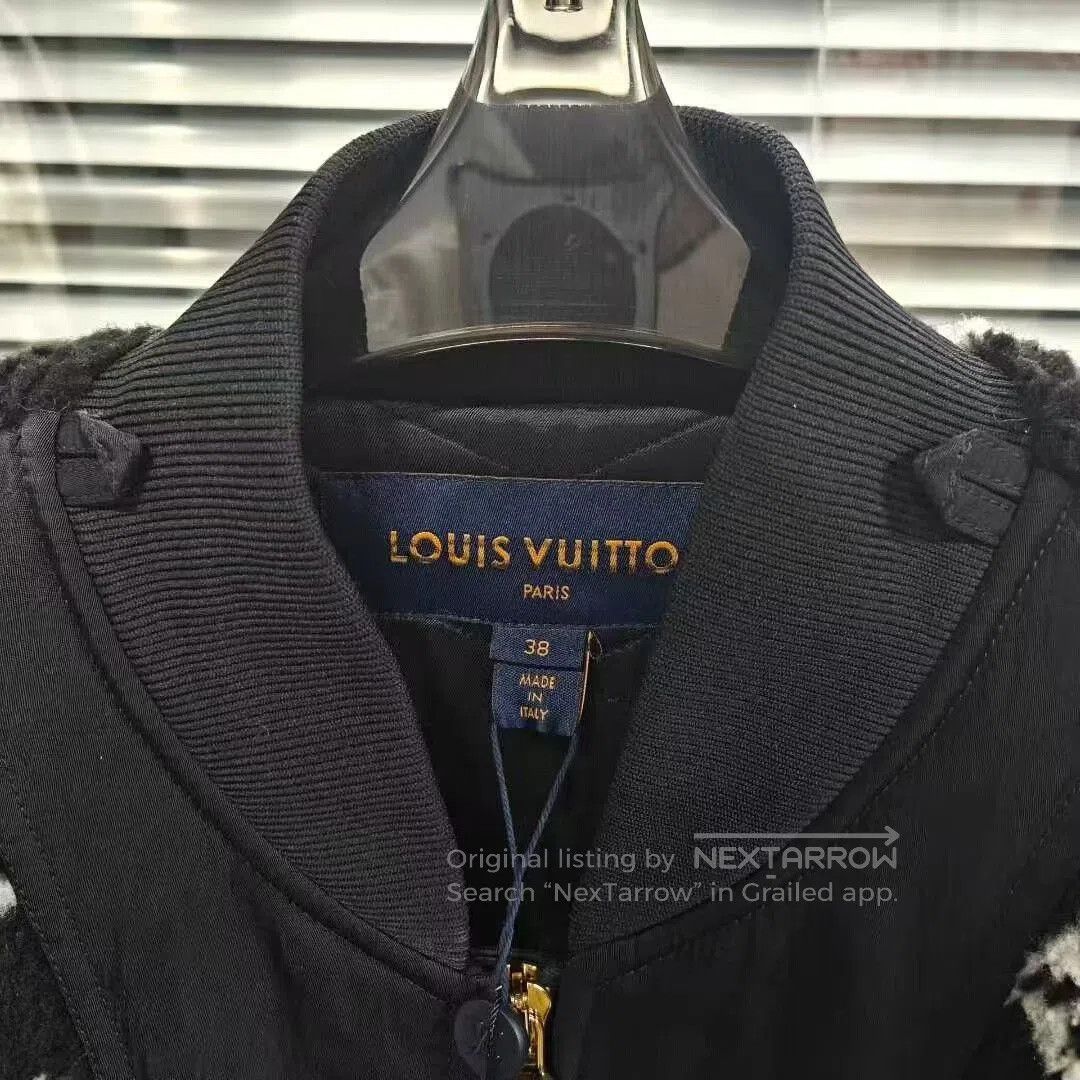 Louis Vuitton louis vuitton teddy coat with logo print. Size US M / EU 48-50 / 2 - 3 Thumbnail