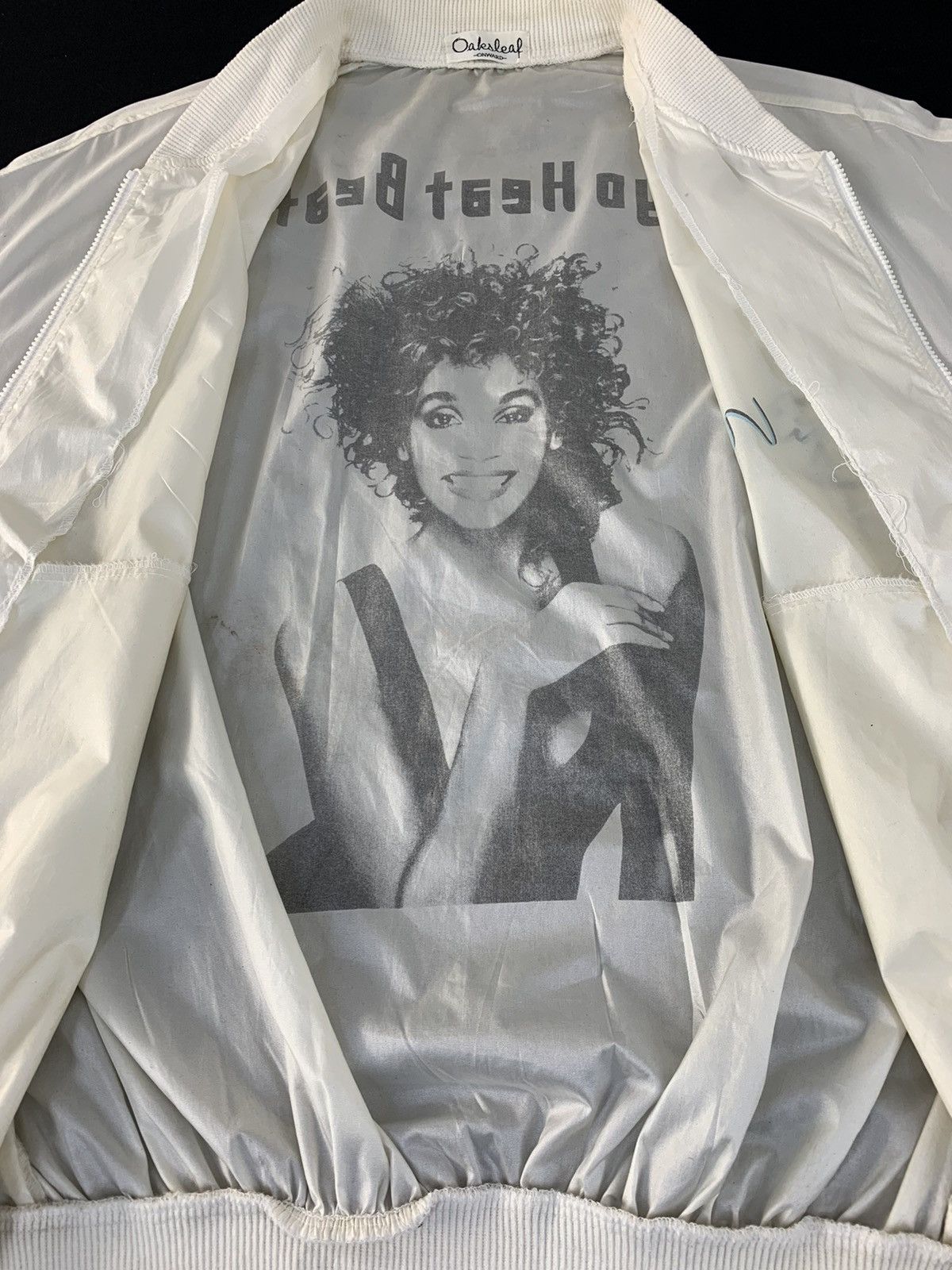 Vintage Vintage 90s Oaksleep Whitney Houston Sanyo Heat Beat ‘90 Size US M / EU 48-50 / 2 - 6 Thumbnail