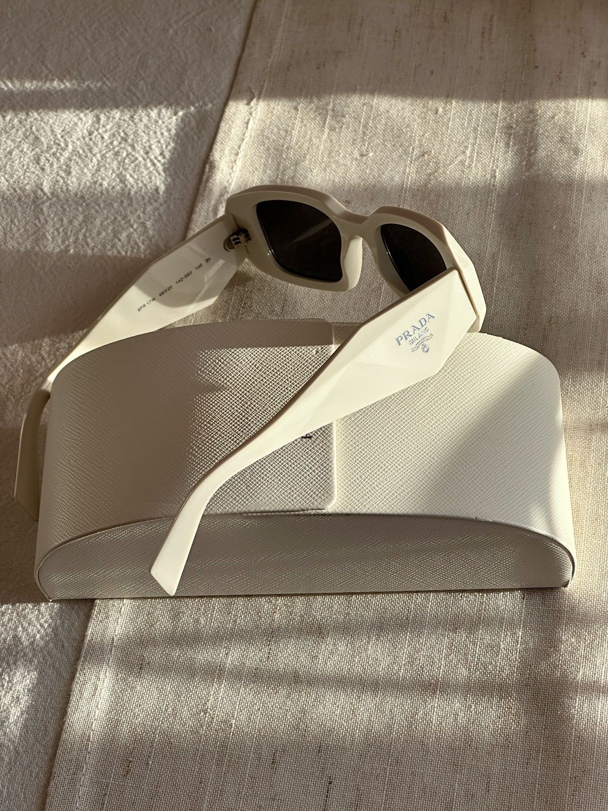 Prada PRADA Runway Symbole White Sunglasses SPR17W Quavo Logo Size ONE SIZE - 7 Thumbnail