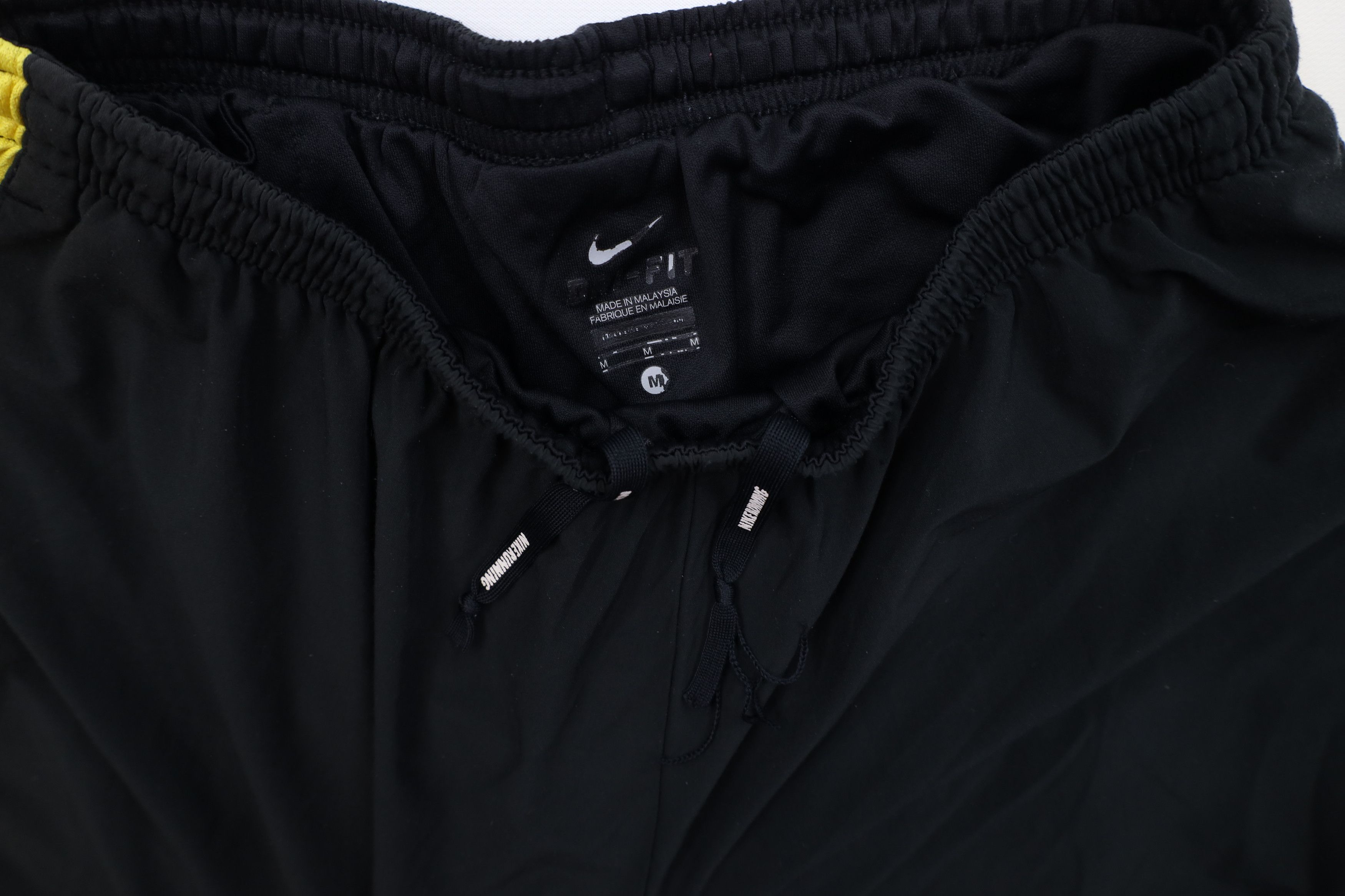 Nike Vintage Y2K Nike Mini Swoosh Reflective Lined Shorts Black Size US 32 / EU 48 - 7 Thumbnail