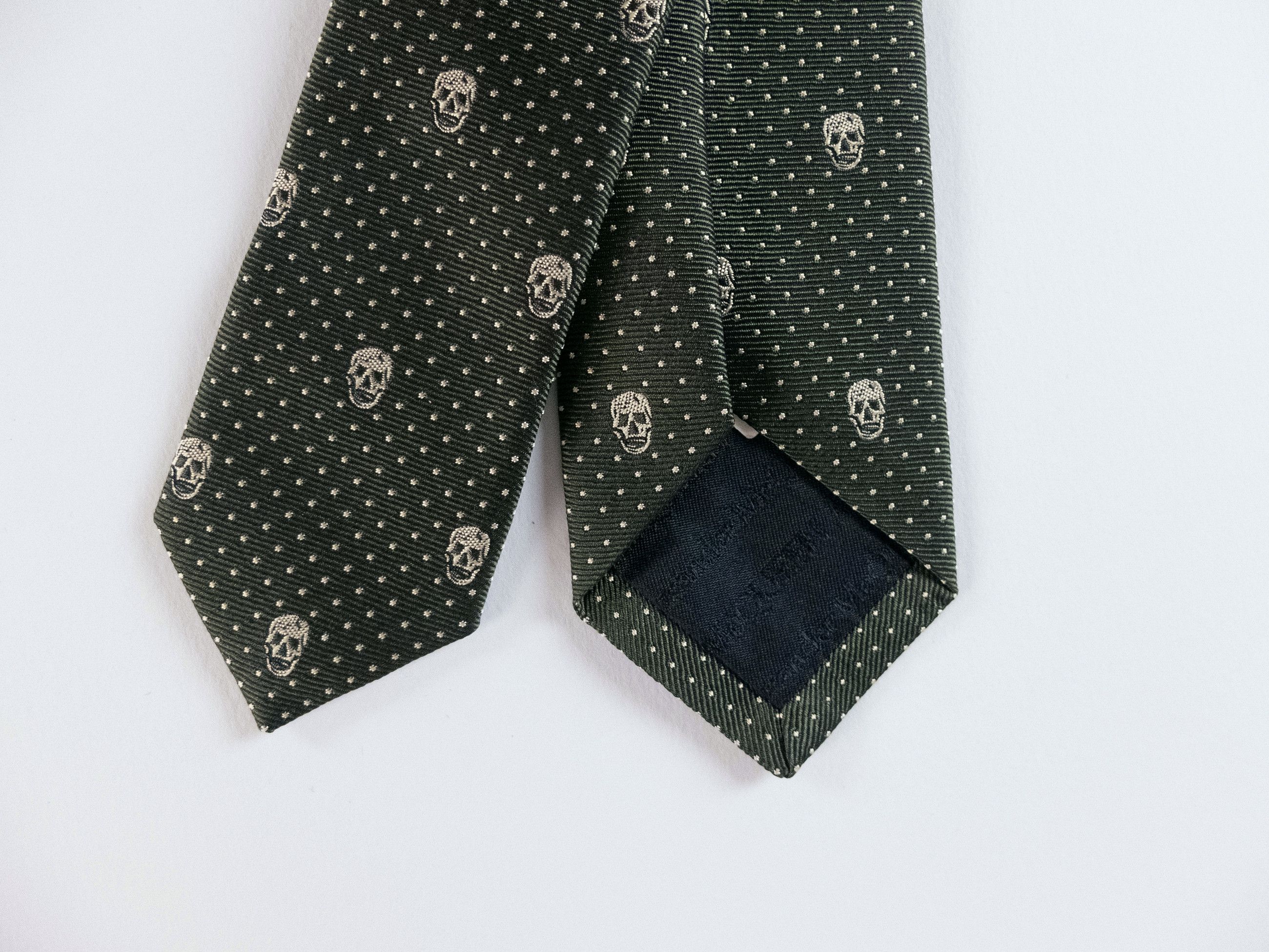 Alexander McQueen ALEXANDER MCQUEEN green skulls & polka dots skinny silk tie Size ONE SIZE - 6 Thumbnail