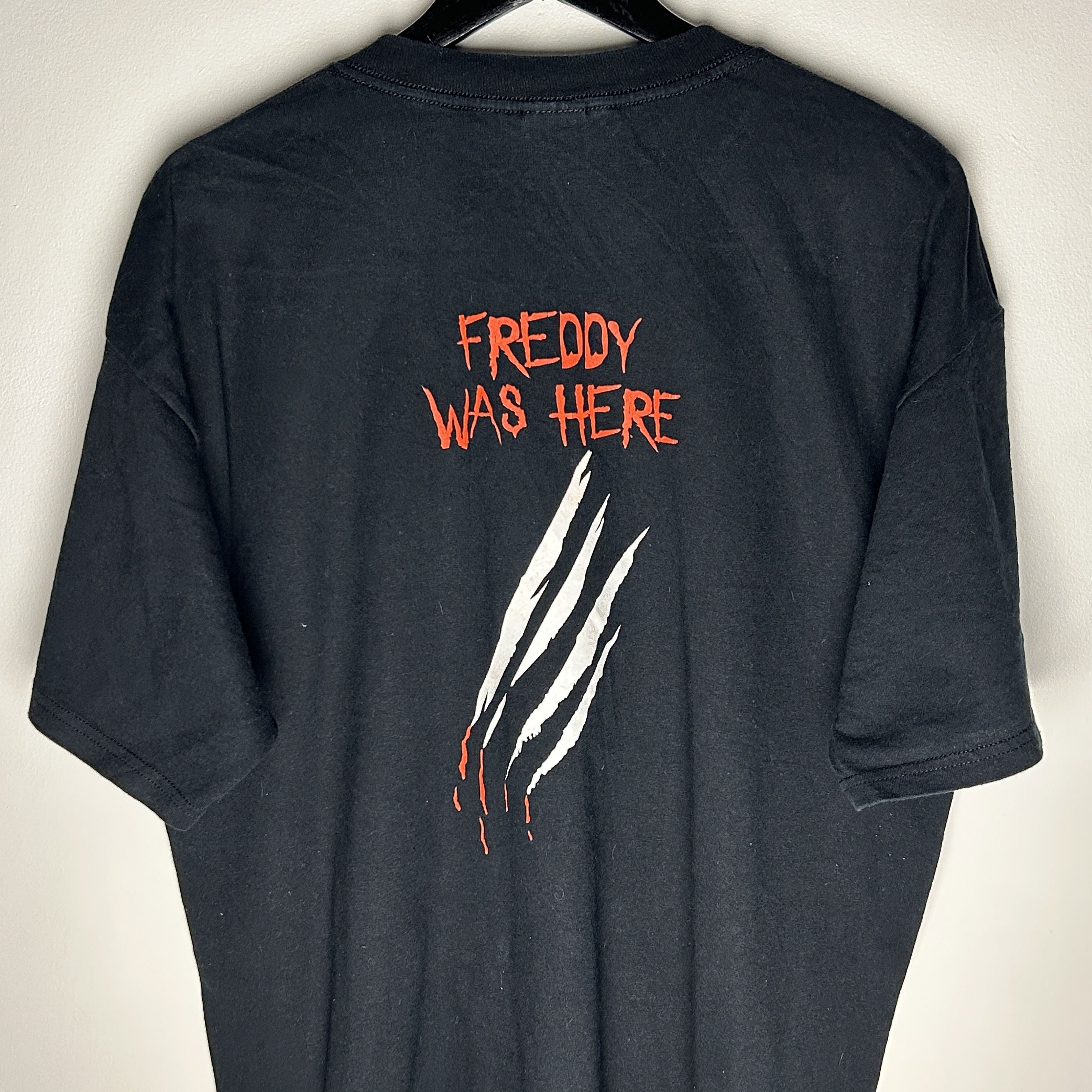 Vintage Vintage A Nightmare On Elm Street 2005 Horror T-shirt Size US XL / EU 56 / 4 - 4 Thumbnail