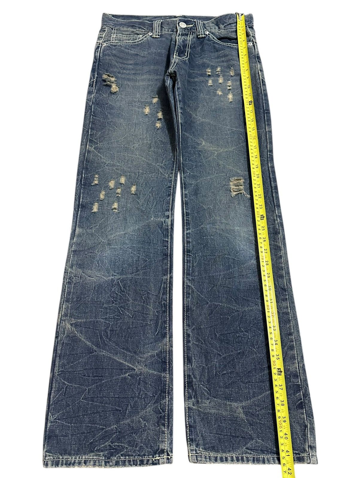 Japanese Brand Vintage Japanese Brand Blue Thunder Wash Distress Jeans Size US 32 / EU 48 - 12 Thumbnail