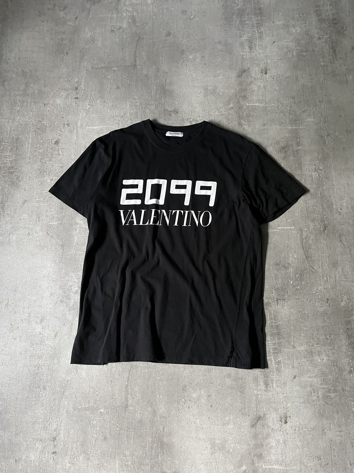 2099 valentino best sale